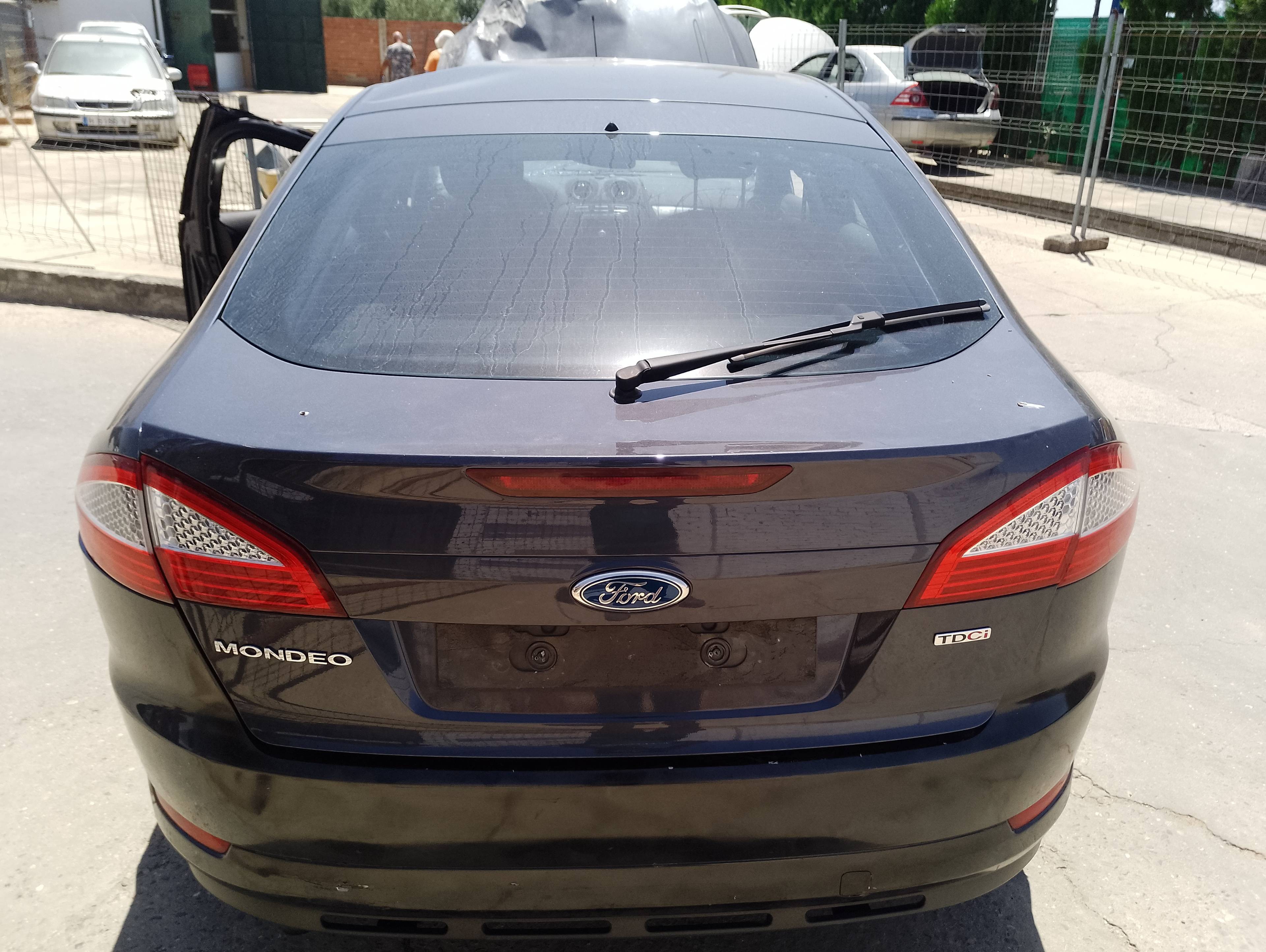 Recambio de porton trasero para ford mondeo ber. (ca2) limited edition referencia OEM IAM   