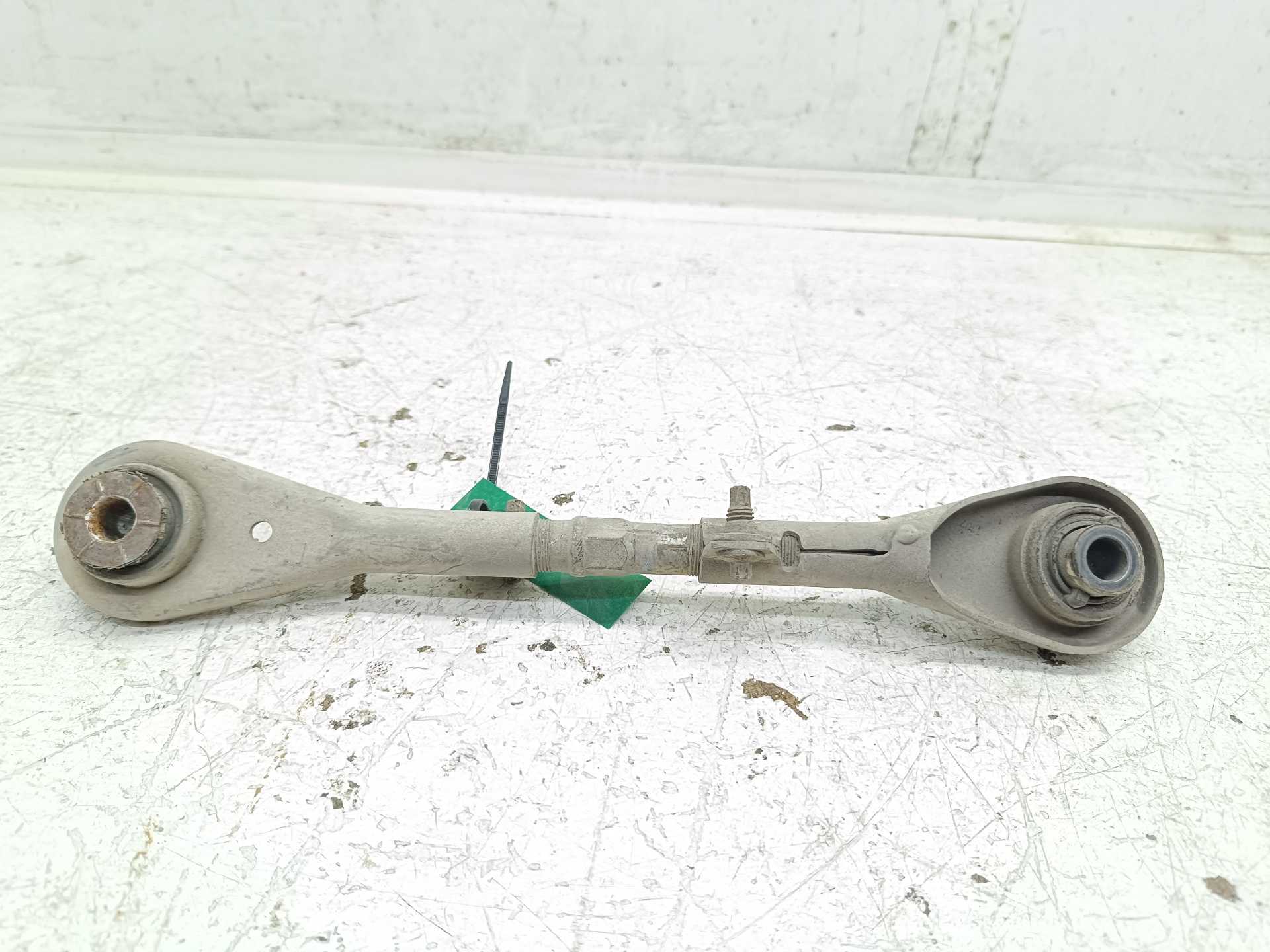 Recambio de tirante trasero derecho para peugeot 407 sr sport referencia OEM IAM  517847 