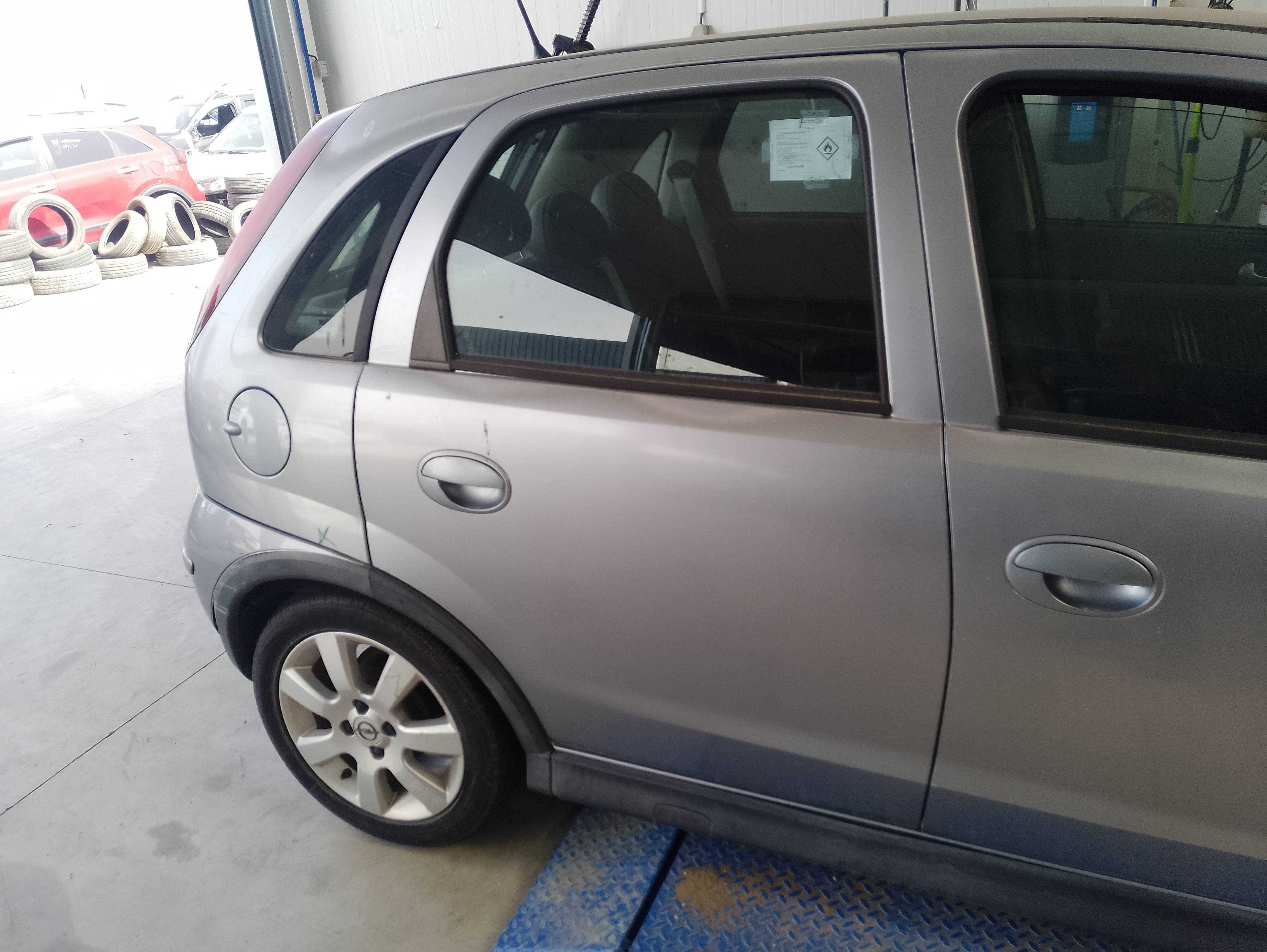 Recambio de puerta trasera derecha para opel corsa c blue line referencia OEM IAM   