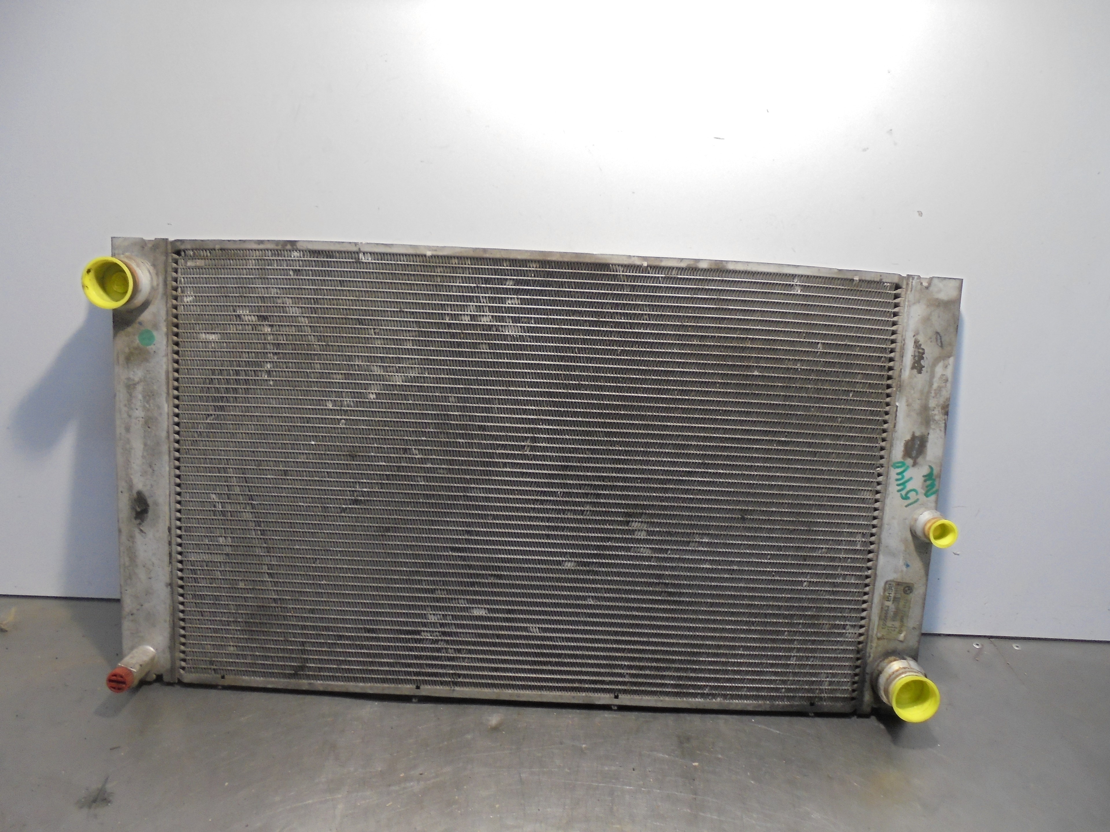 Recambio de radiador agua para bmw serie 5 berlina (e60) 535d referencia OEM IAM 1711779587802 BEHR 