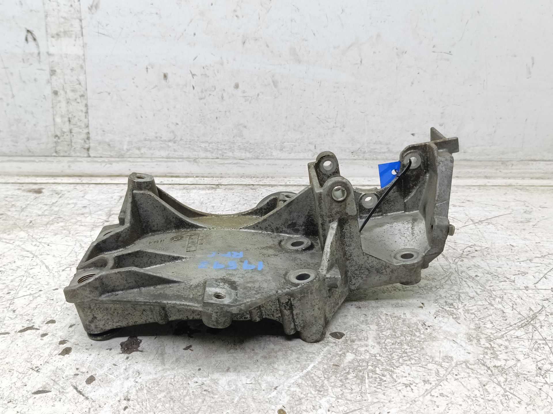 Recambio de soporte alternador para alfa romeo 159 (140) 1.9 jtdm 16v / selective referencia OEM IAM   
