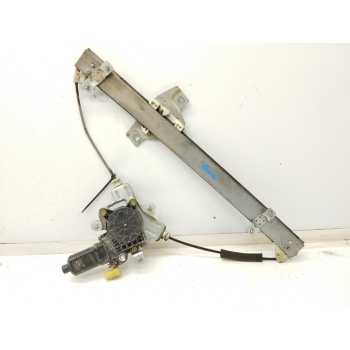 ELEVALUNAS DELANTERO IZQUIERDO 824031C010 