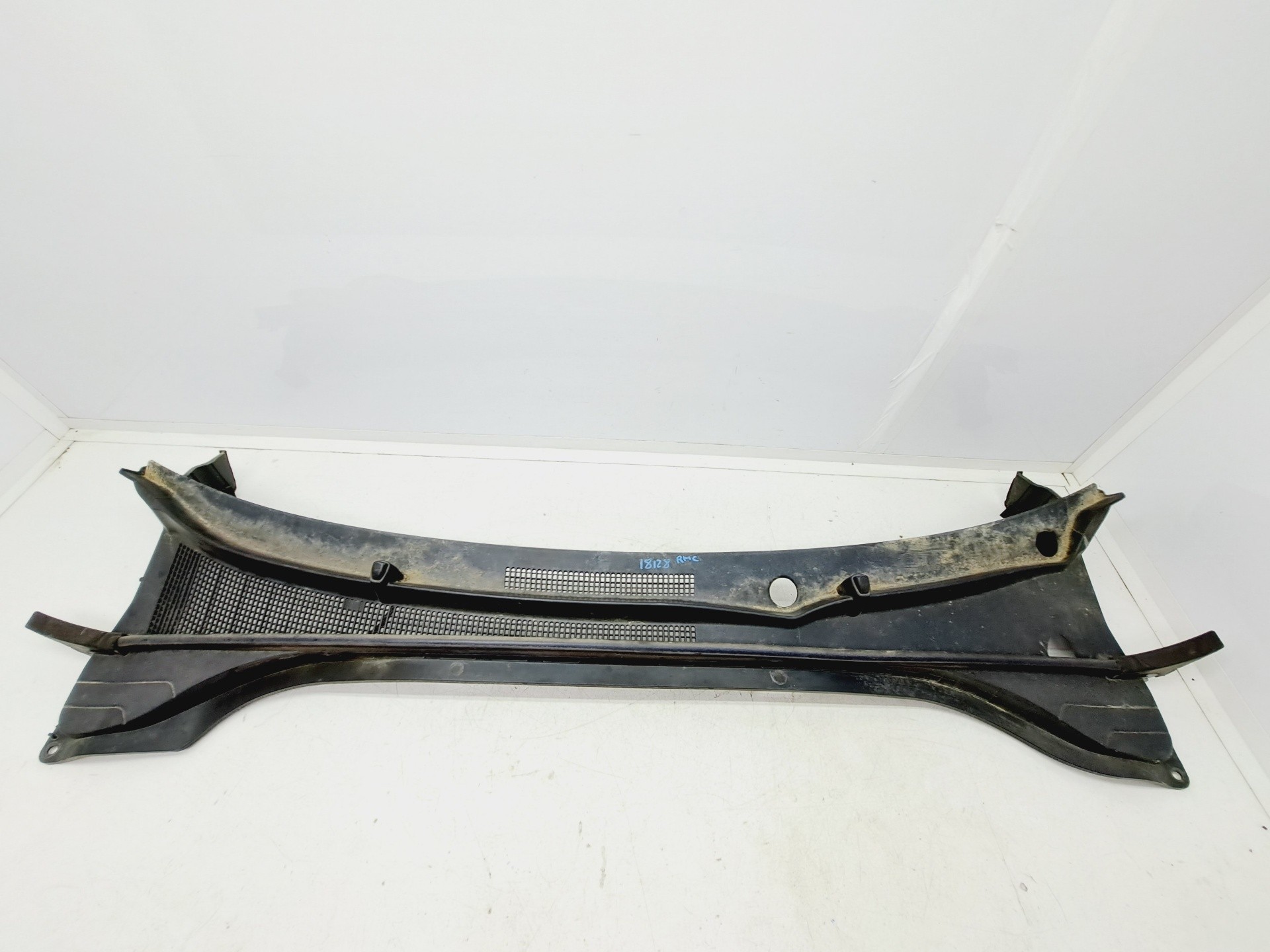 Recambio de torpedo para kia ceed business referencia OEM IAM 86154J7000  