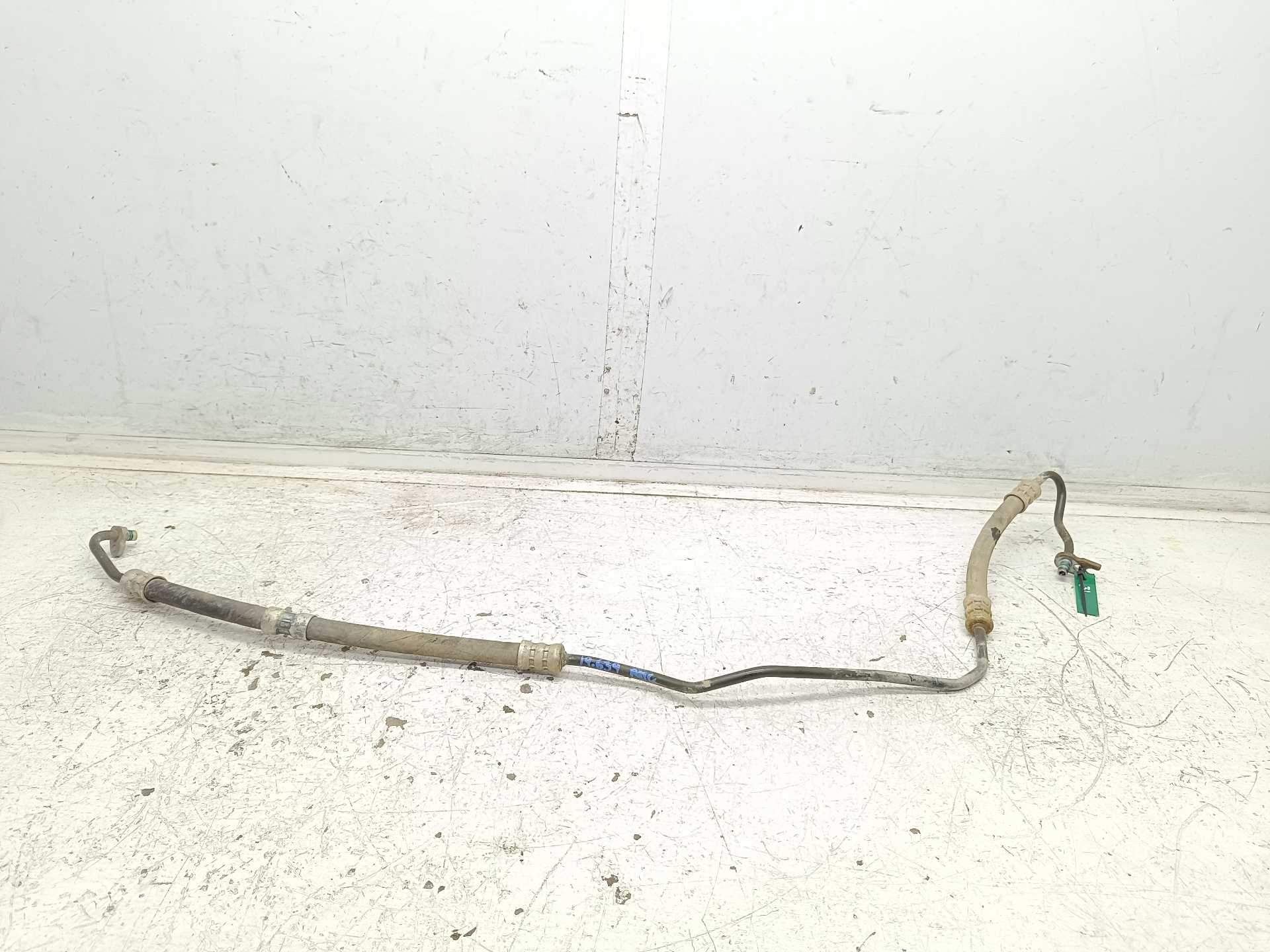 Recambio de tubo direccion para opel vivaro furgón l express referencia OEM IAM 9809510380  