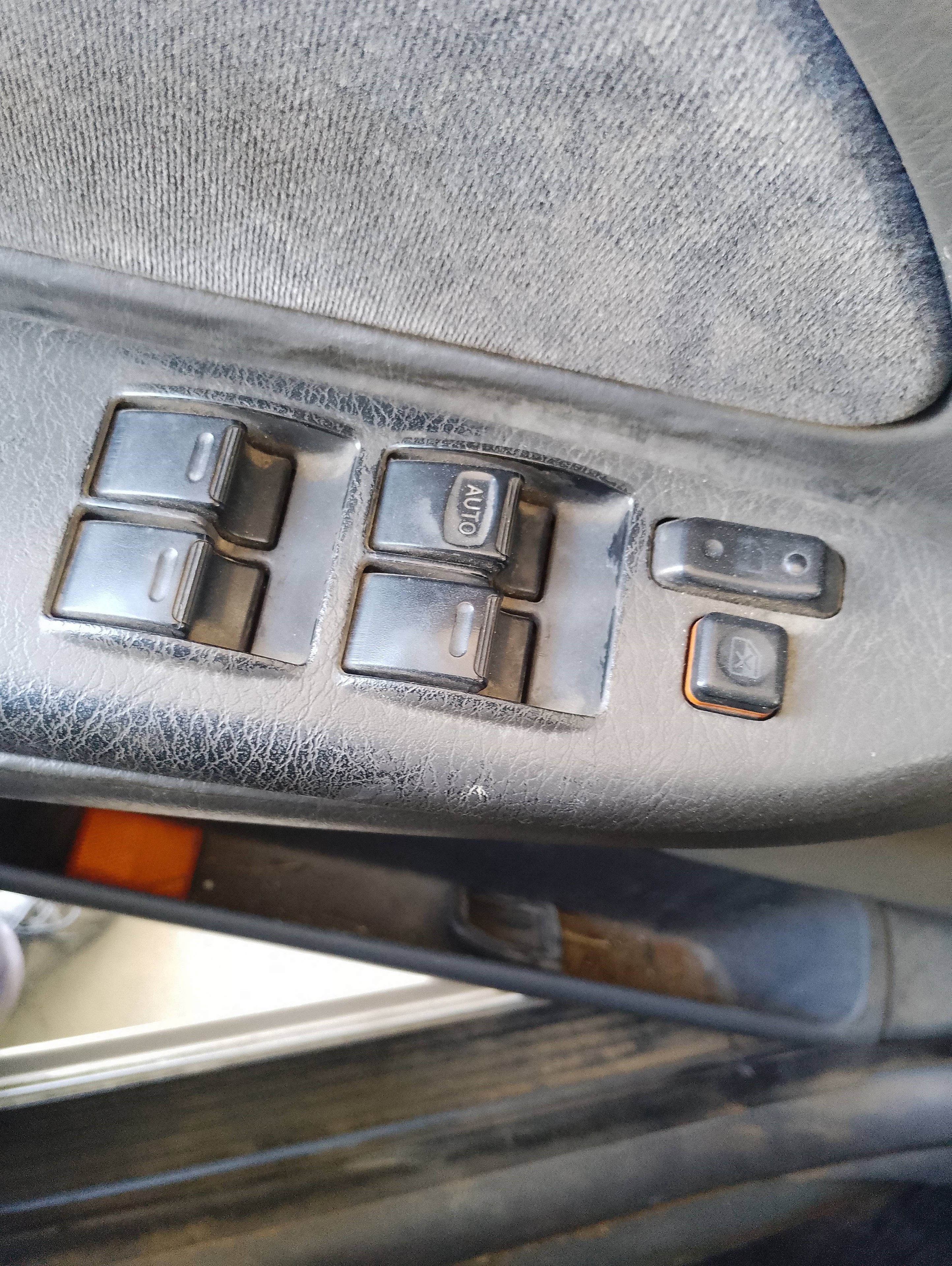 Recambio de mando elevalunas delantero izquierdo para toyota avensis berlina (t 22) 1.6 luna (5-ptas.) referencia OEM IAM   