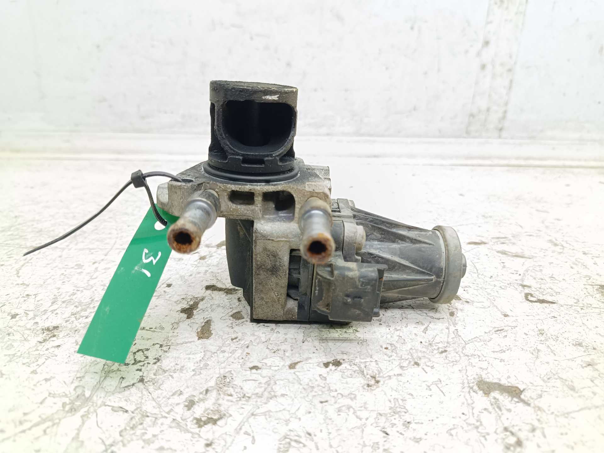 Recambio de valvula egr para opel vivaro furgón l express referencia OEM IAM 50563924  