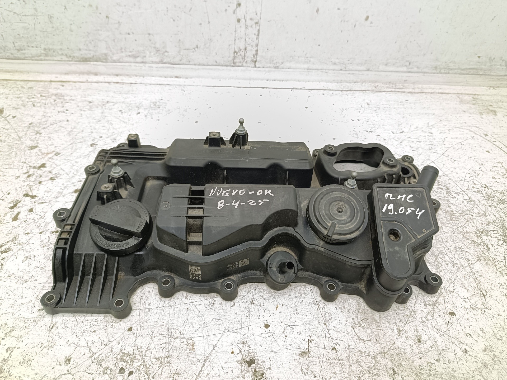 Recambio de tapa balancines para hyundai tucson (nx) klass 2wd referencia OEM IAM 224102M810  
