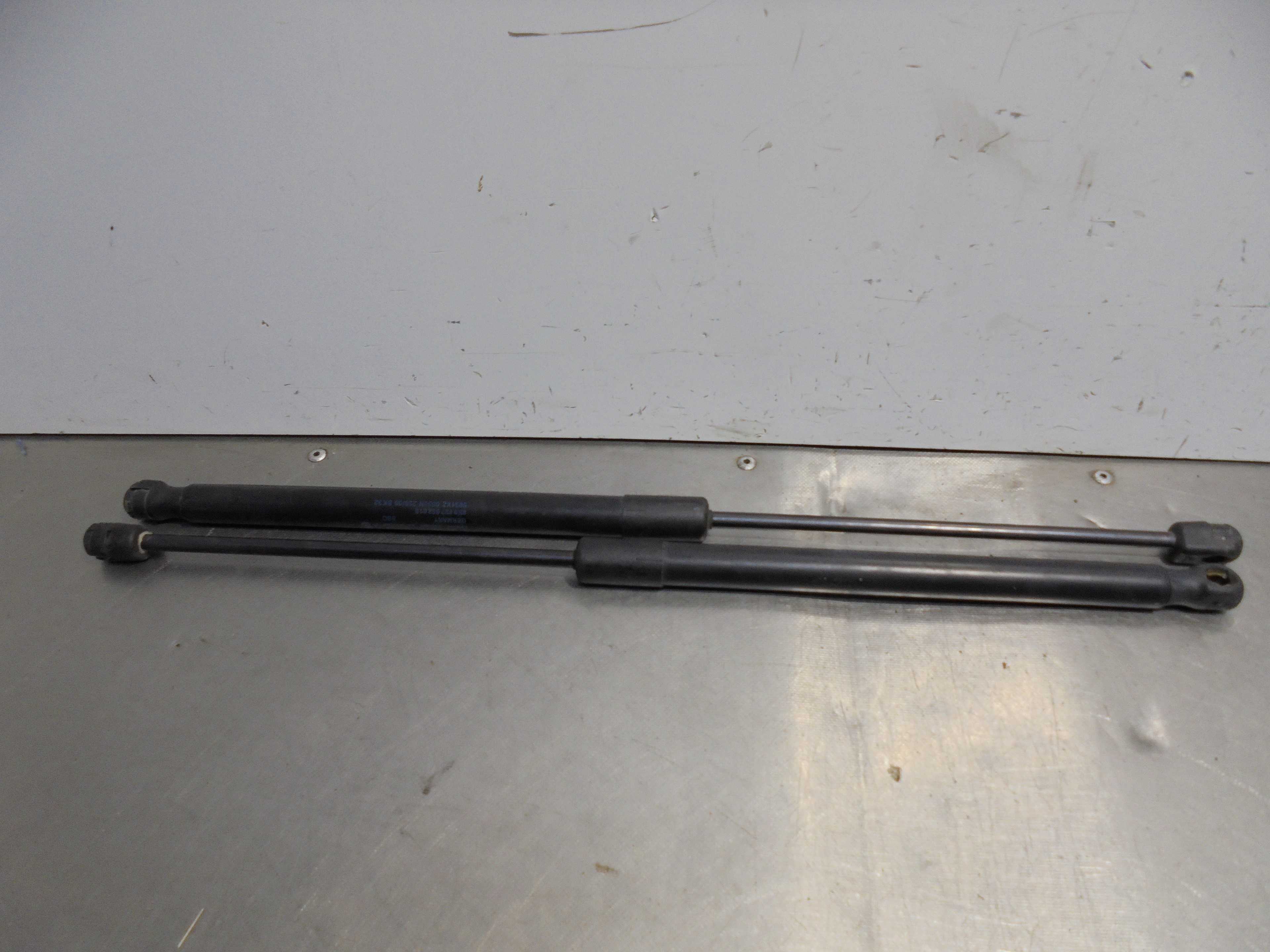 Recambio de amortiguadores maletero / porton para audi a4 avant (8k5) (2008) básico referencia OEM IAM   