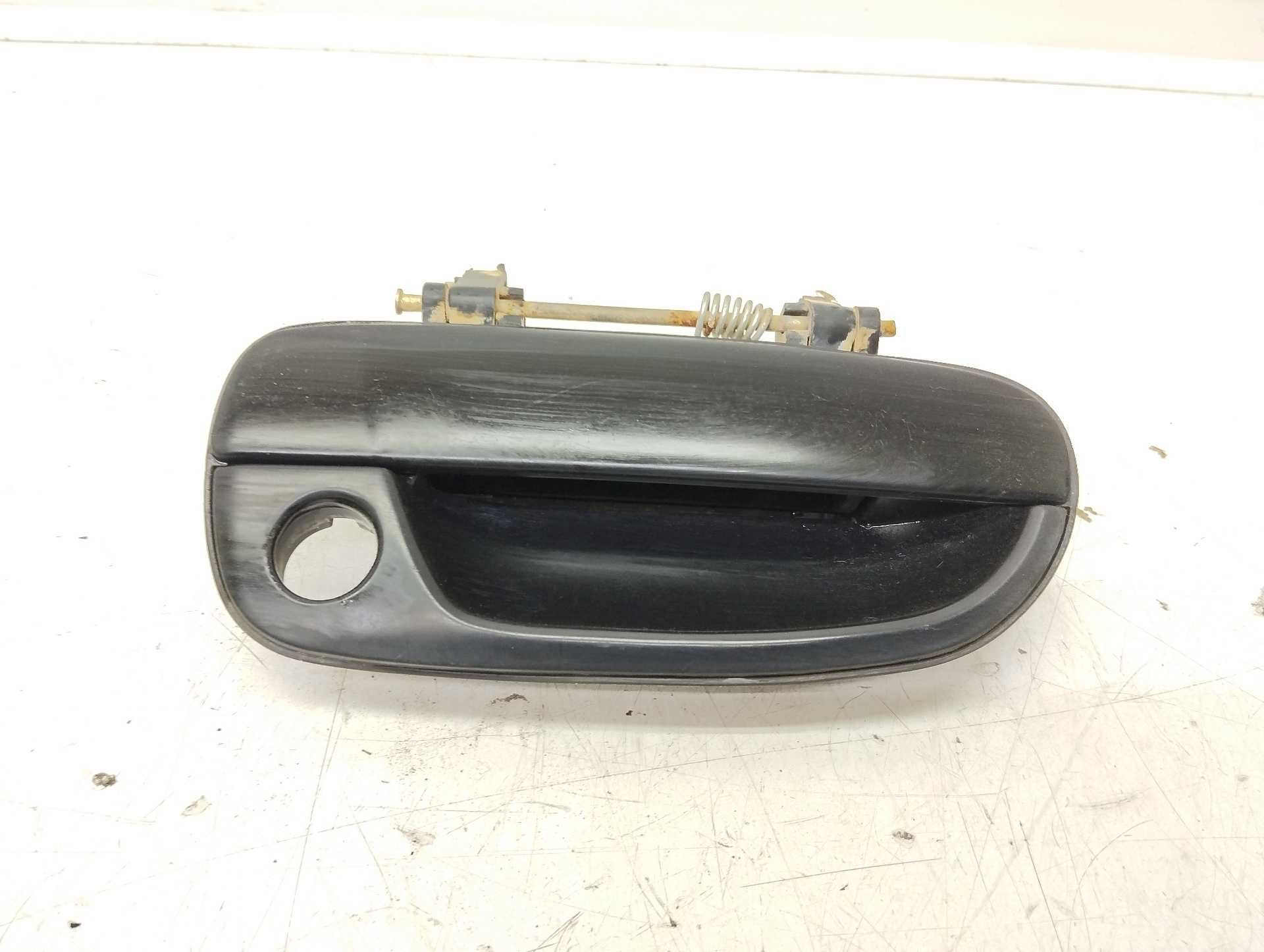 Recambio de maneta exterior delantera derecha para hyundai accent (mc) referencia OEM IAM 8266025000  
