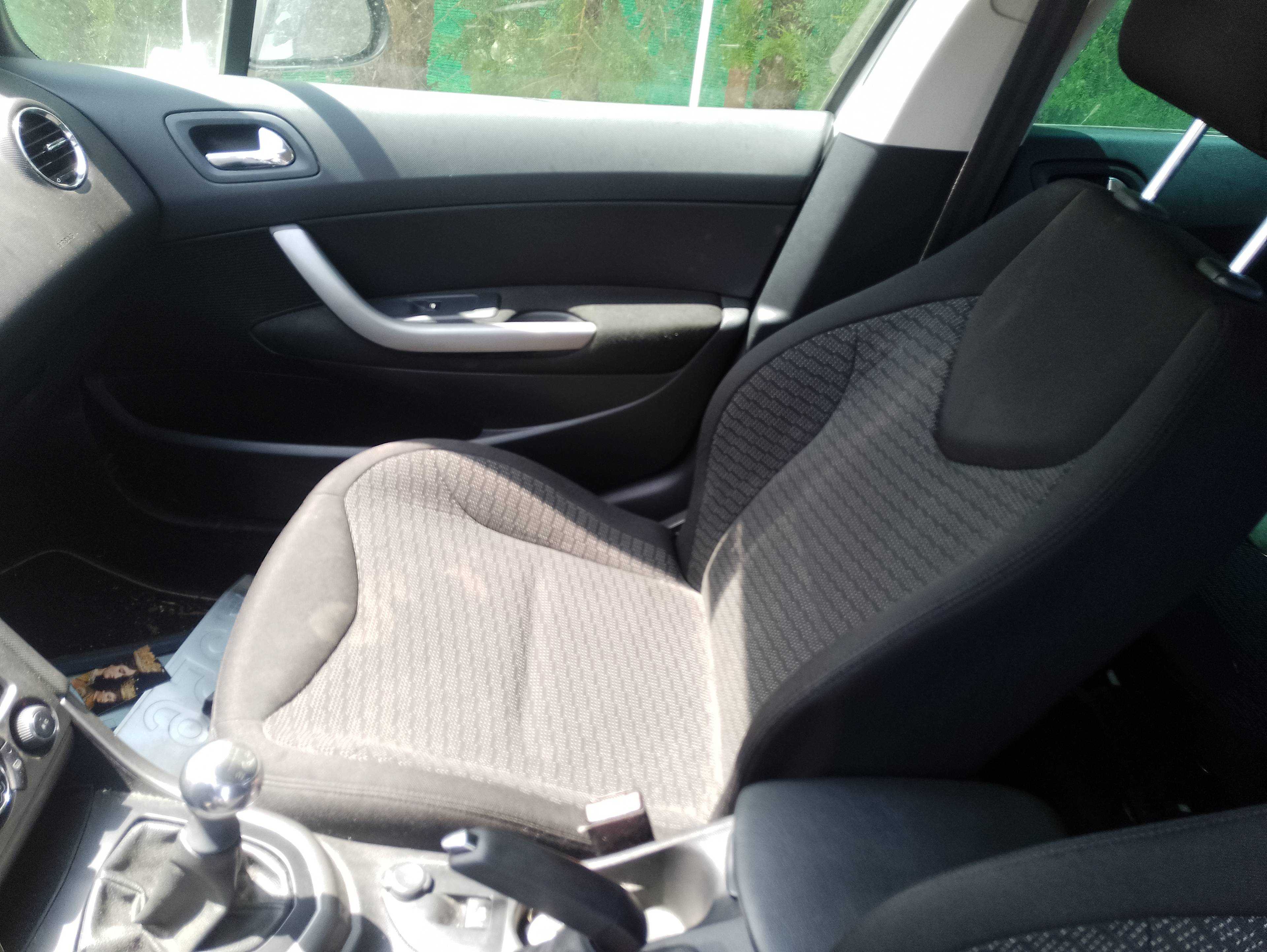 Recambio de asiento delantero derecho para peugeot 308 sw sportium referencia OEM IAM   