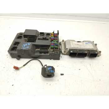 Recambio de centralita motor uce para peugeot 307 (s1) xr clim plus referencia OEM IAM 9657823980 0261207474 BOSCH. 9651197780 V