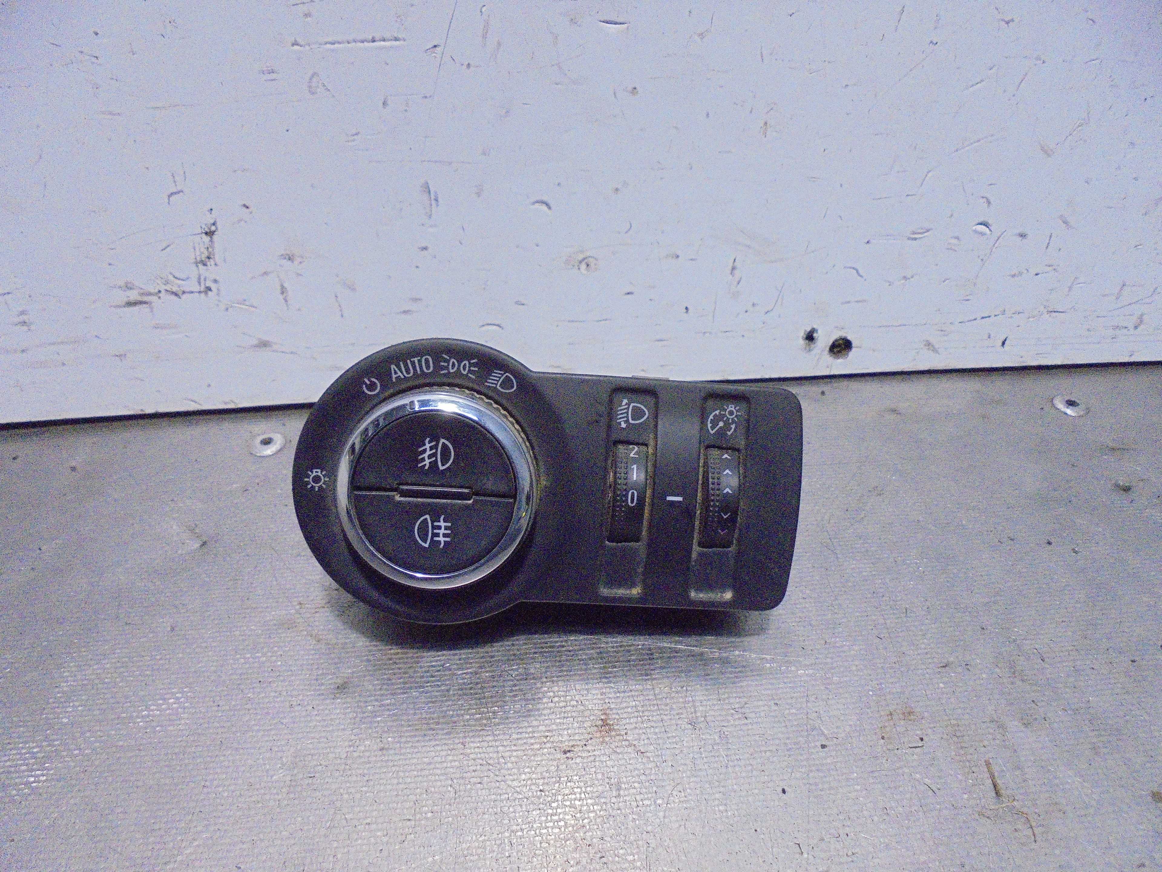 Recambio de mando luces para opel insignia berlina expression referencia OEM IAM 23197914  
