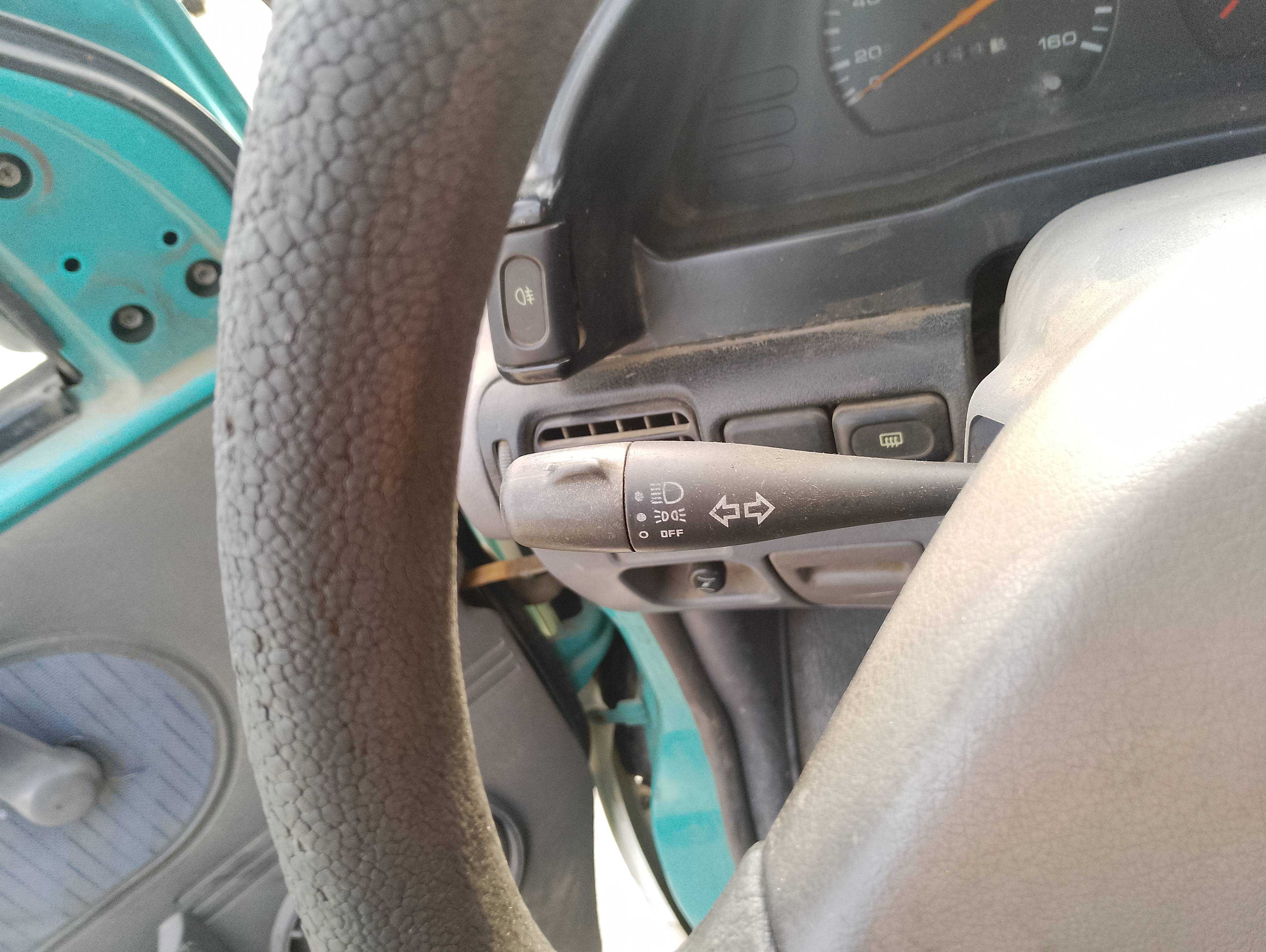 Recambio de mando intermitentes para nissan vanette cargo (hc23) familiar (5 asientos) referencia OEM IAM   