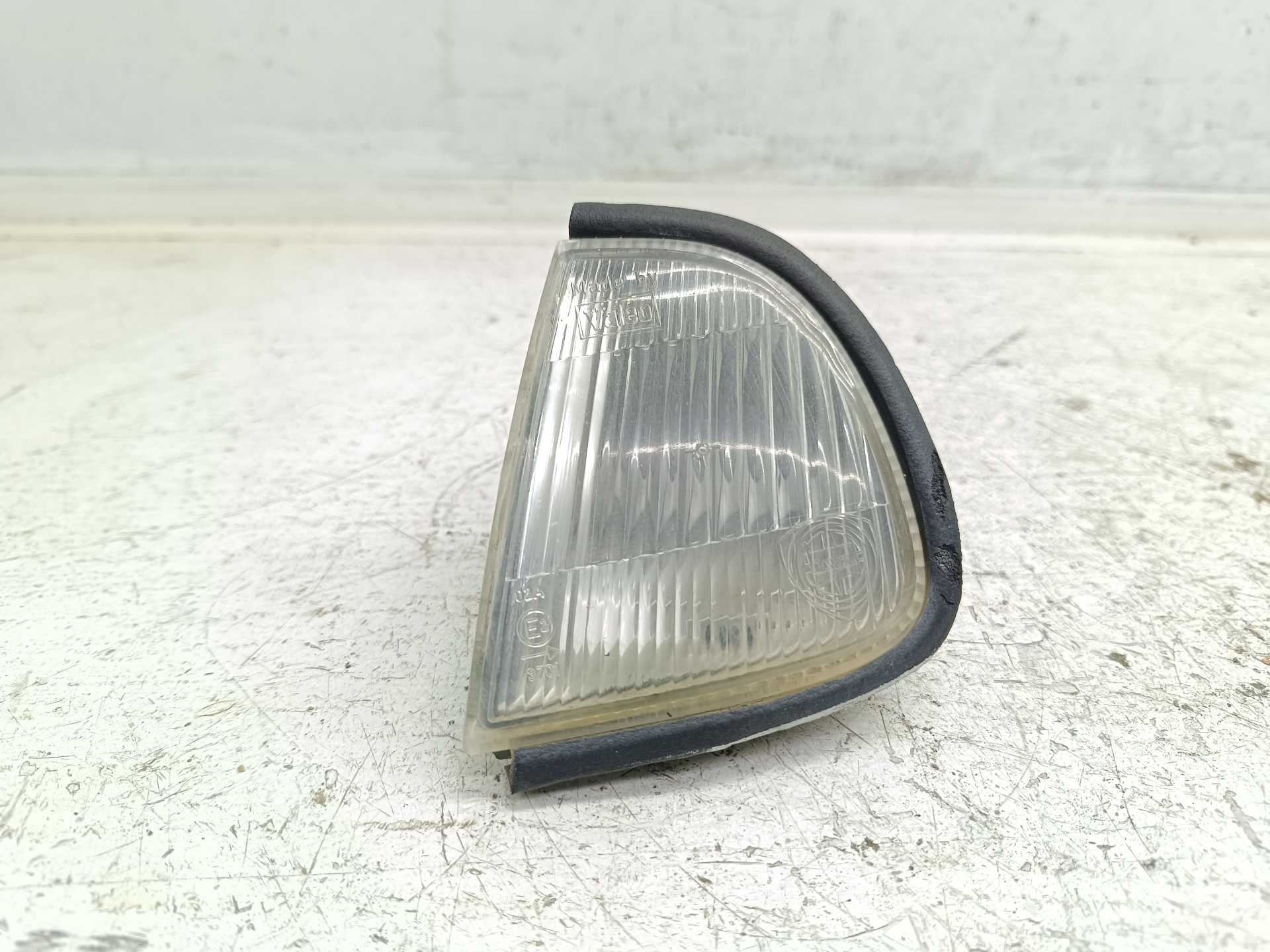 Recambio de faro antiniebla izquierdo para lancia delta 1.4 i.e. referencia OEM IAM 88200658S  