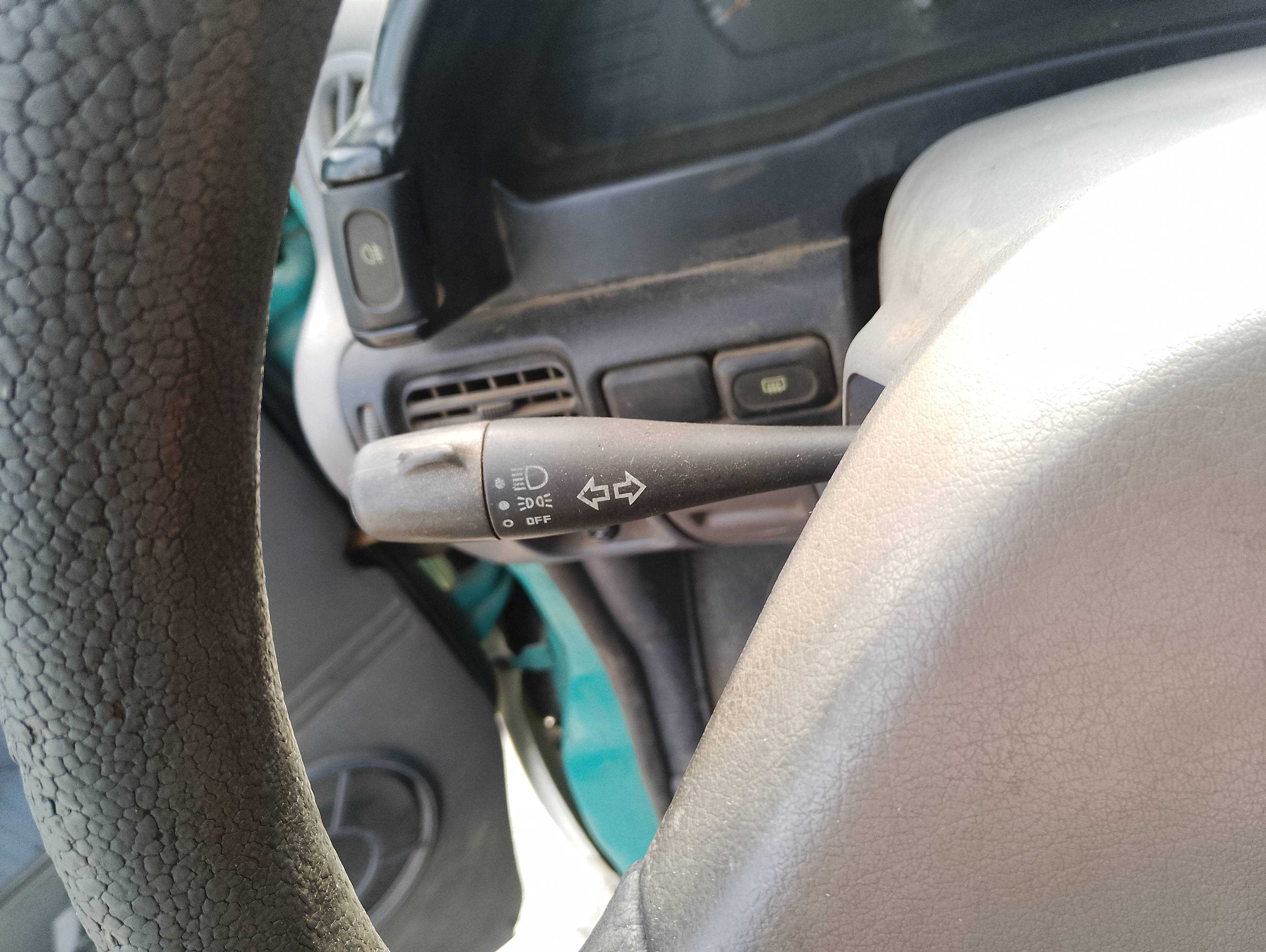 Recambio de mando luces para nissan vanette cargo (hc23) familiar (5 asientos) referencia OEM IAM   