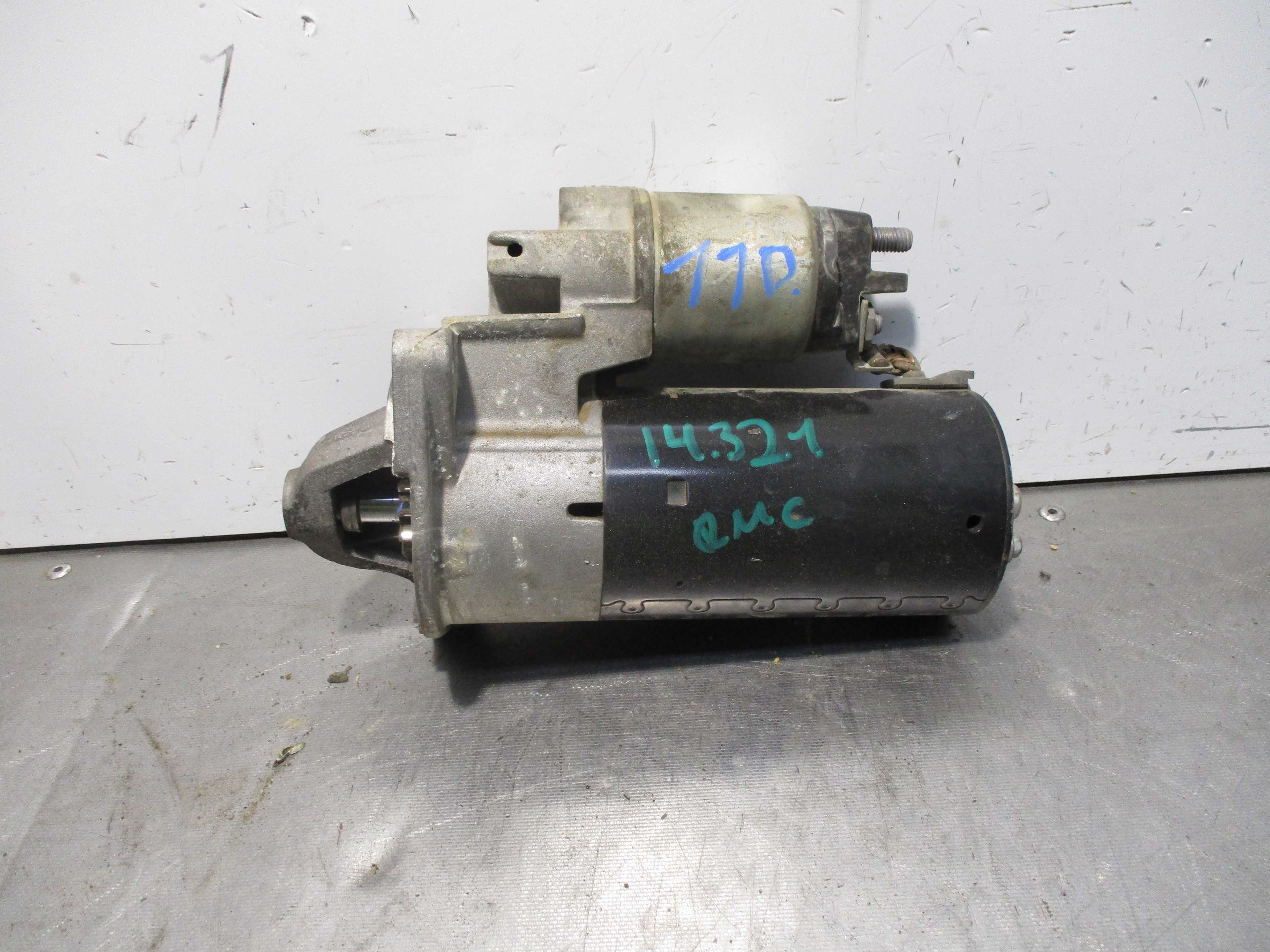 Recambio de motores de arranque para opel insignia berlina expression referencia OEM IAM 55572065 BOSCH 