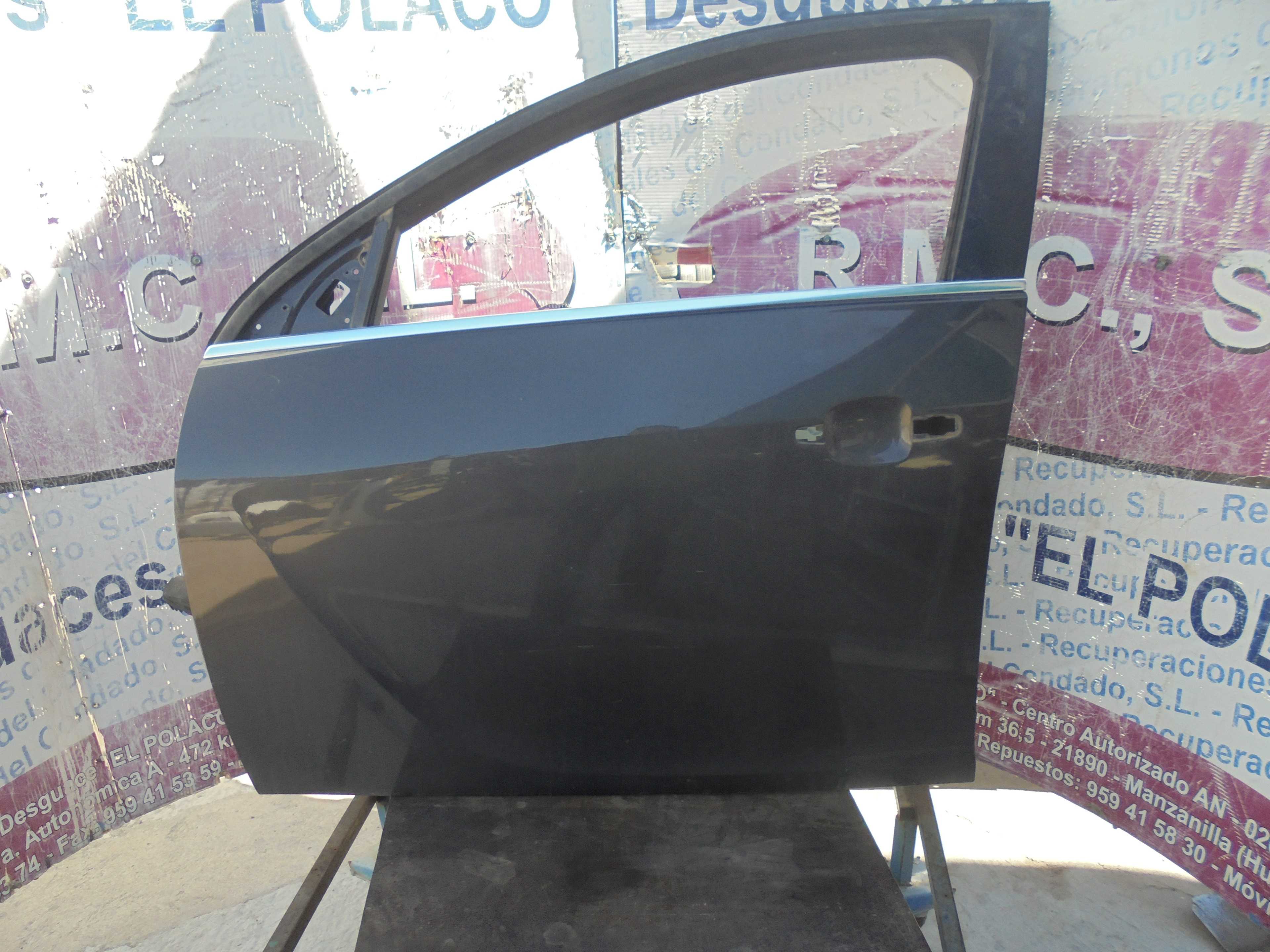 Recambio de puerta delantera izquierda para opel insignia berlina expression referencia OEM IAM   