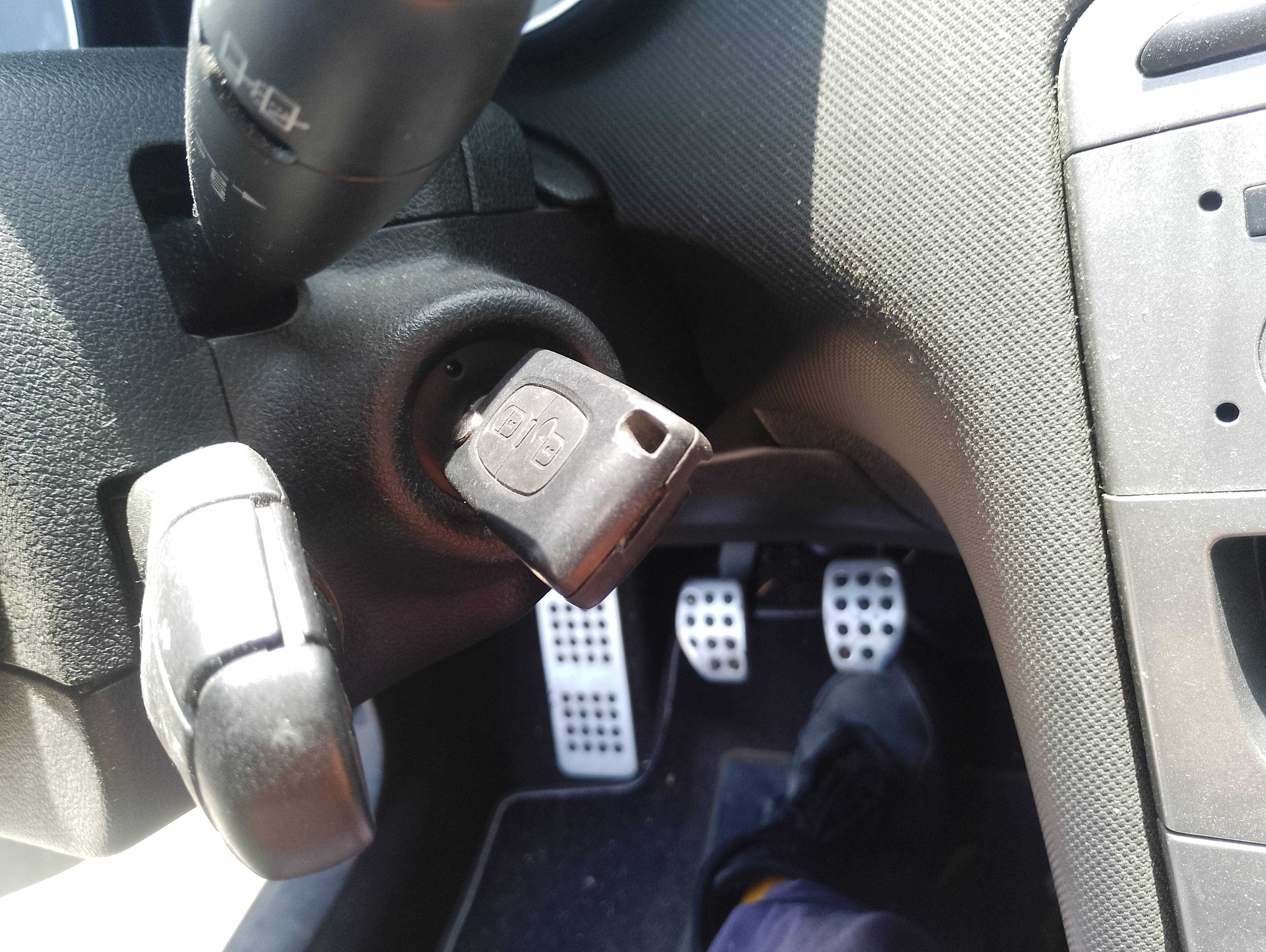 Recambio de conmutador de arranque para peugeot 308 sw sportium referencia OEM IAM   