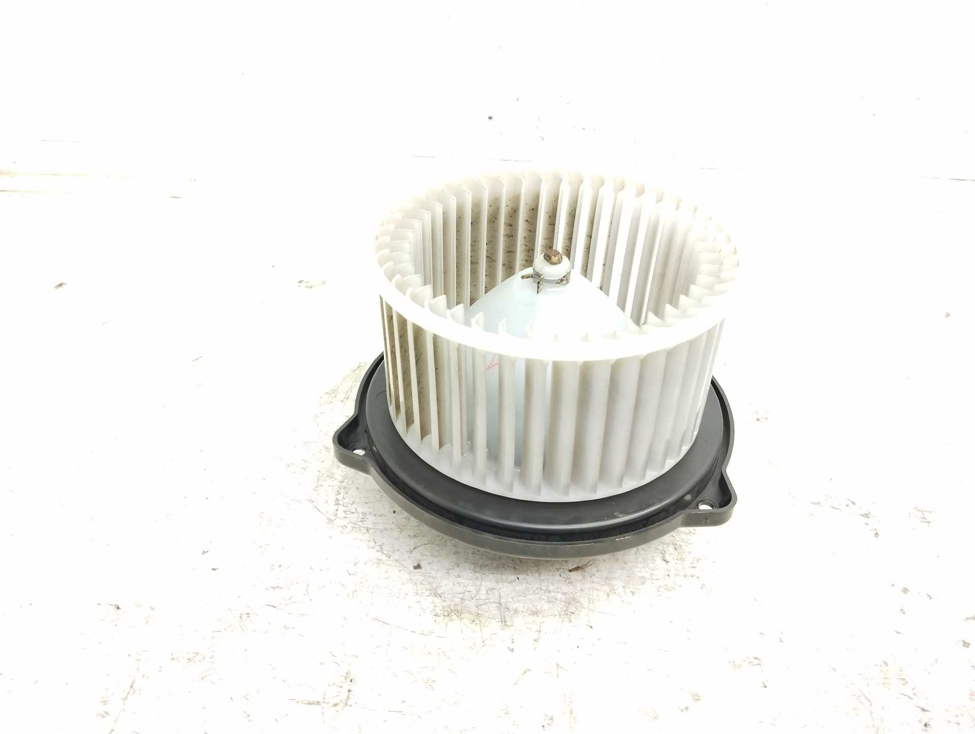 Recambio de motor calefaccion para mazda cx-3 center-line referencia OEM IAM HB111D65106 8727000701 