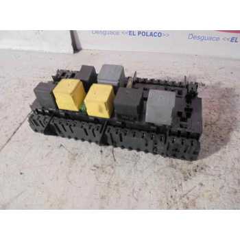 Recambio de caja reles / fusibles para mercedes-benz clase a (w176) a 180 cdi blueefficiency (176.012) referencia OEM IAM A24690