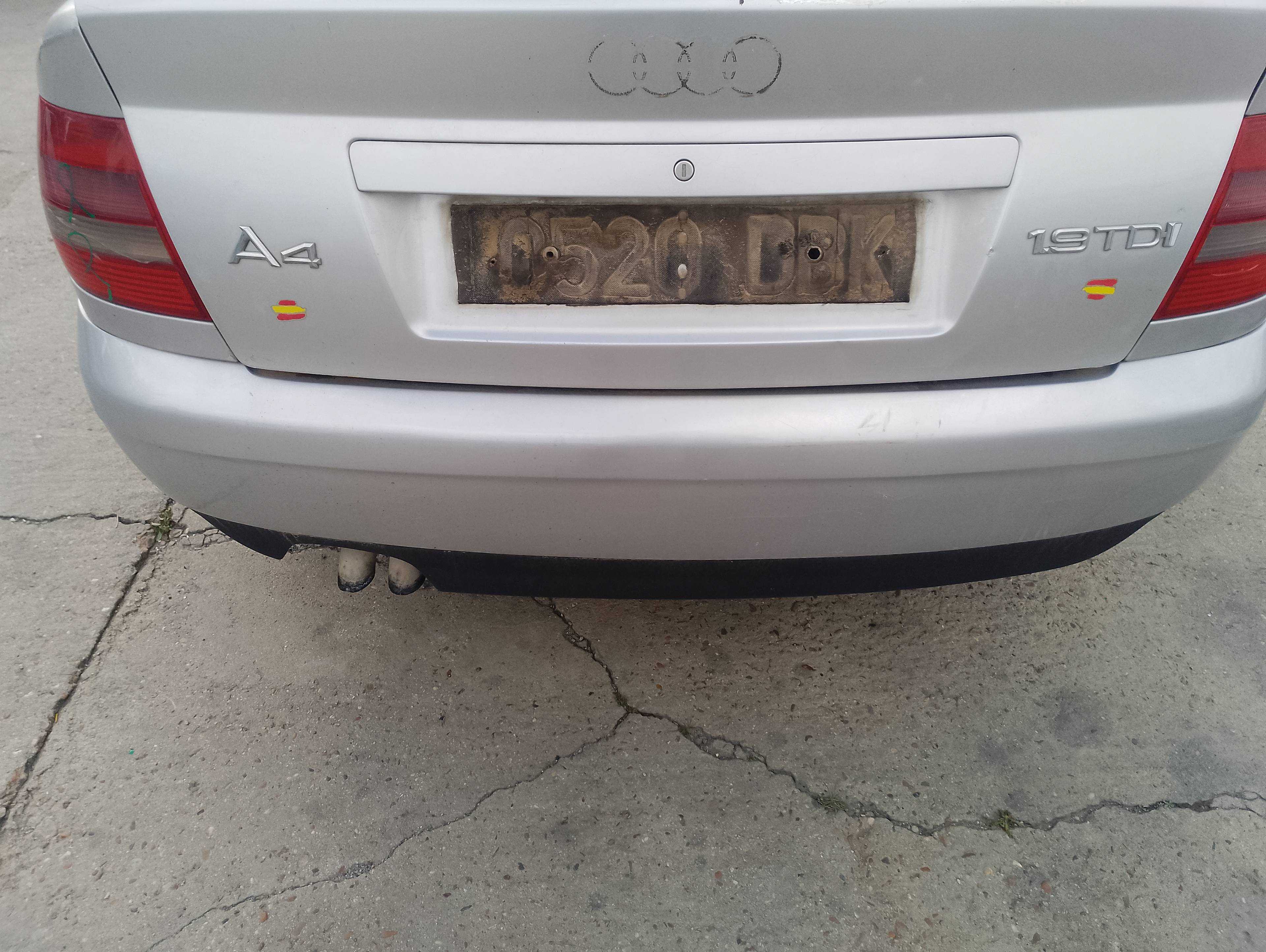 Recambio de paragolpes trasero para audi a4 berlina (b5) 1.9 tdi referencia OEM IAM   