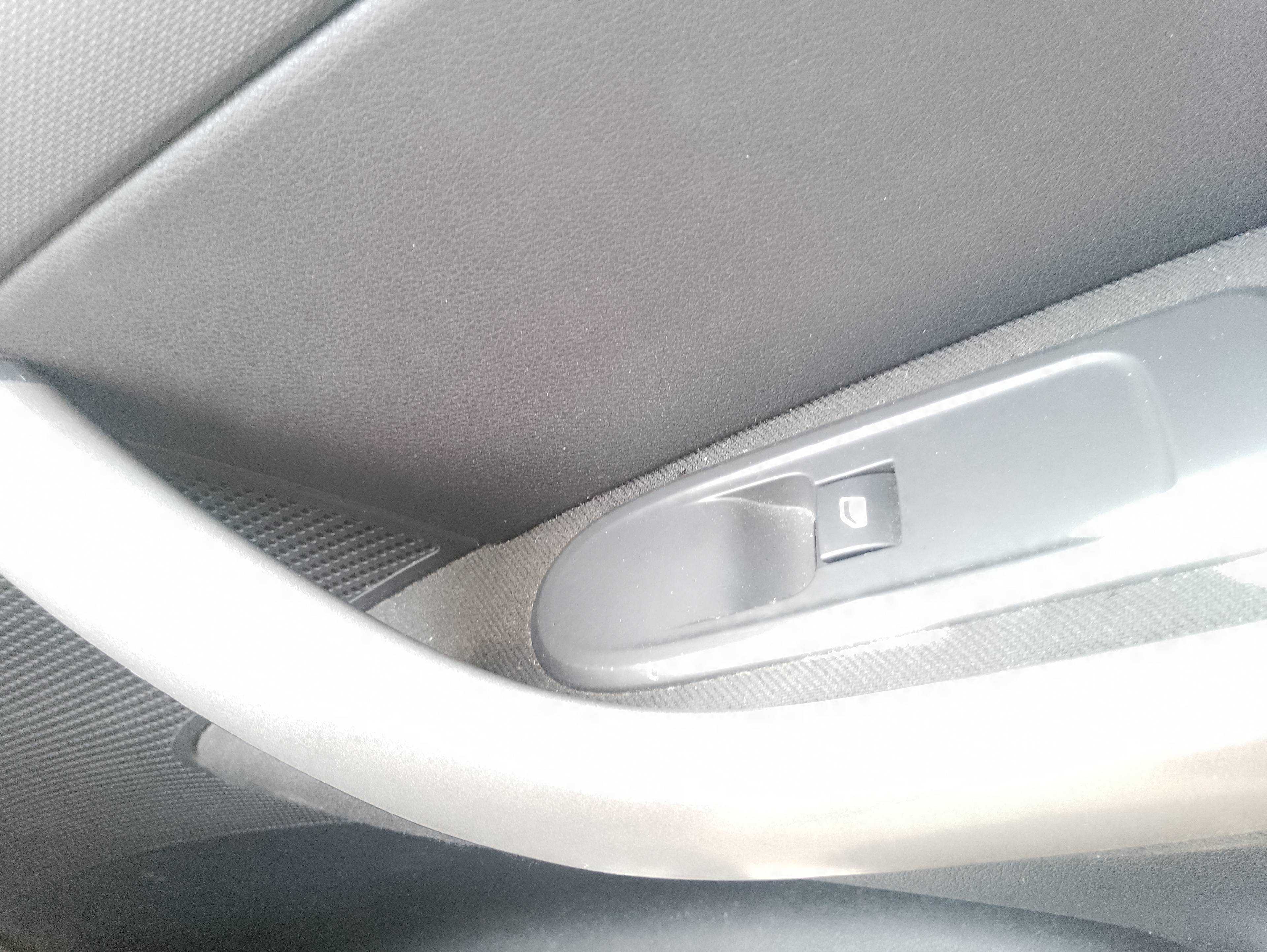 Recambio de mando elevalunas delantero derecho para peugeot 308 sw sportium referencia OEM IAM   