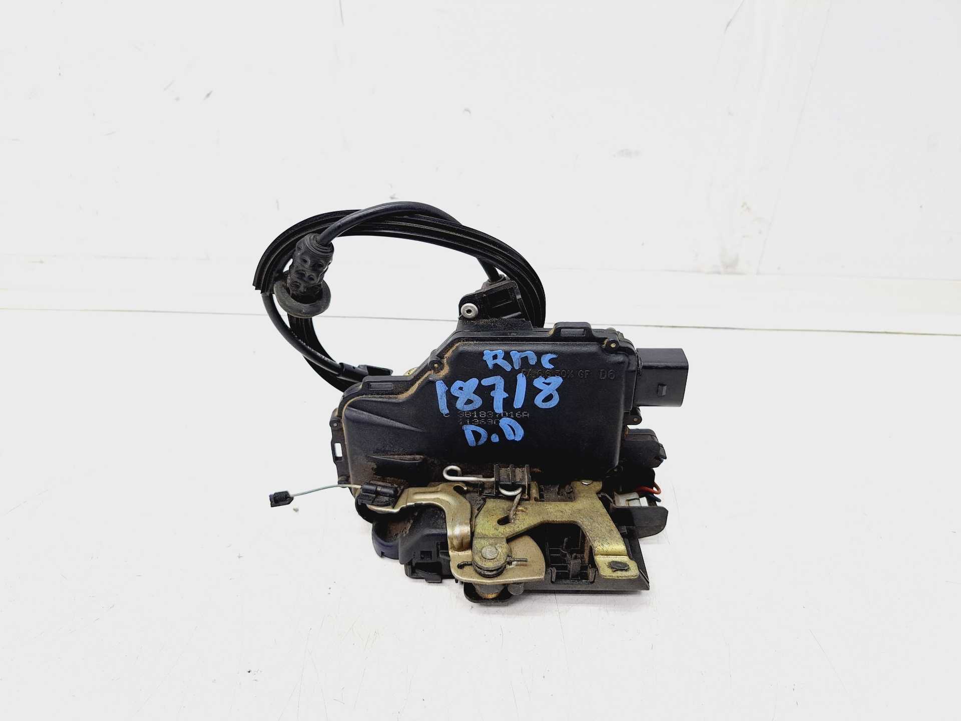 Recambio de cerradura puerta delantera derecha para volkswagen golf iv berlina (1j1) 25 aniversario referencia OEM IAM 3B1837016