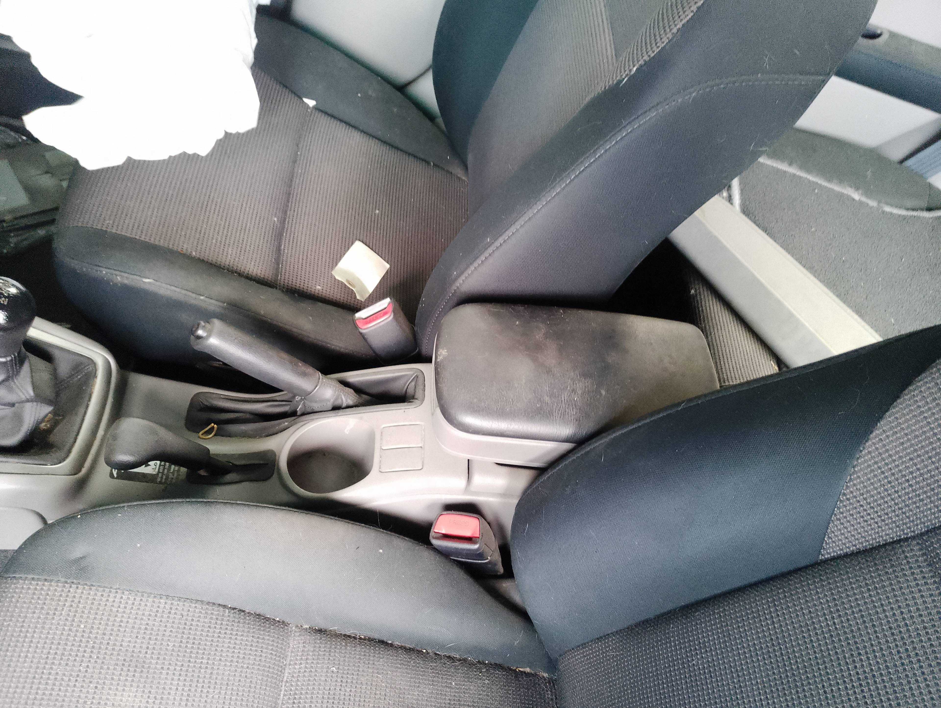 Recambio de apoyabrazos central para subaru forester s11 (sg) 2.0 referencia OEM IAM   