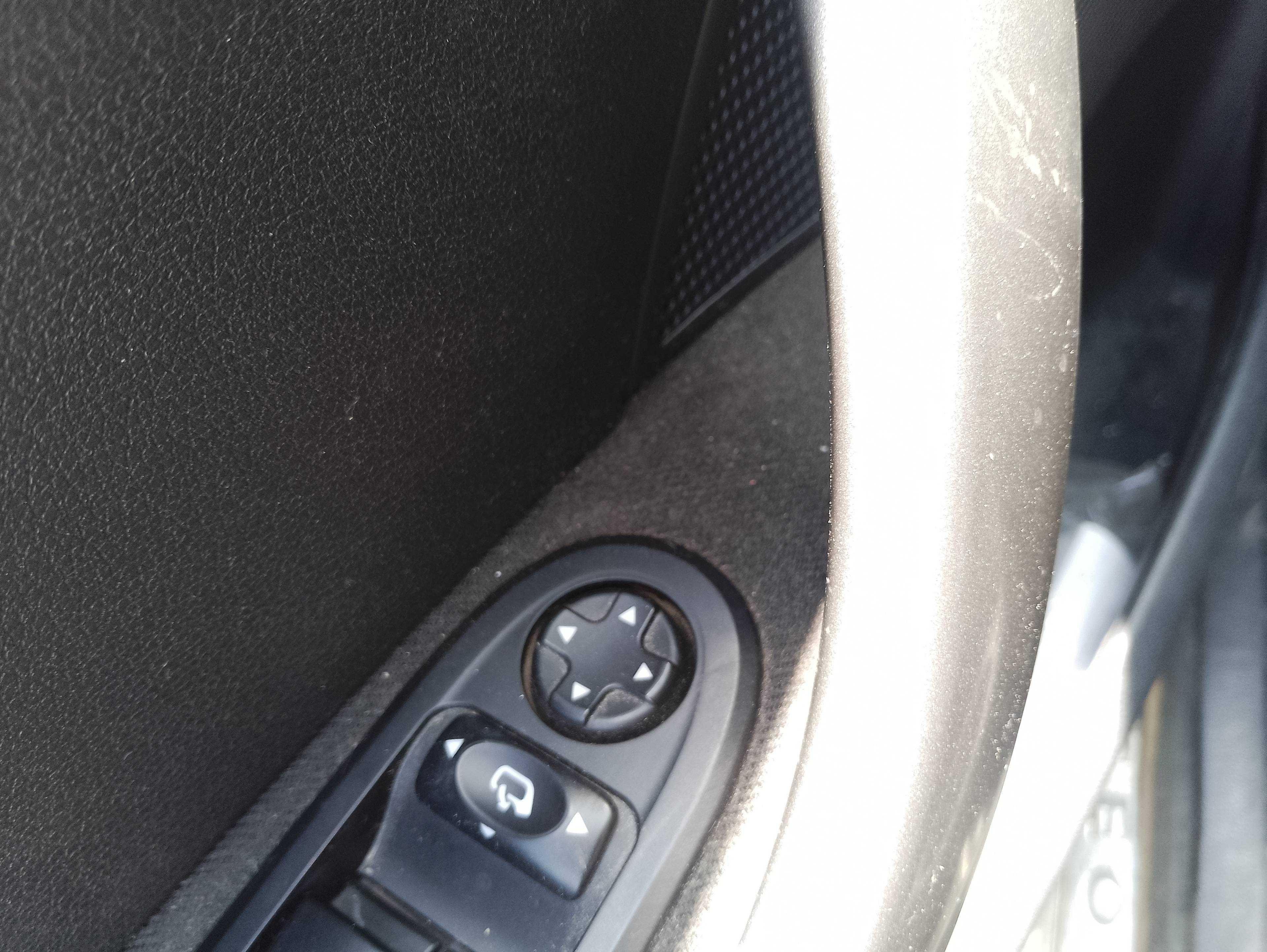 Recambio de mando retrovisor para peugeot 308 sw sportium referencia OEM IAM   