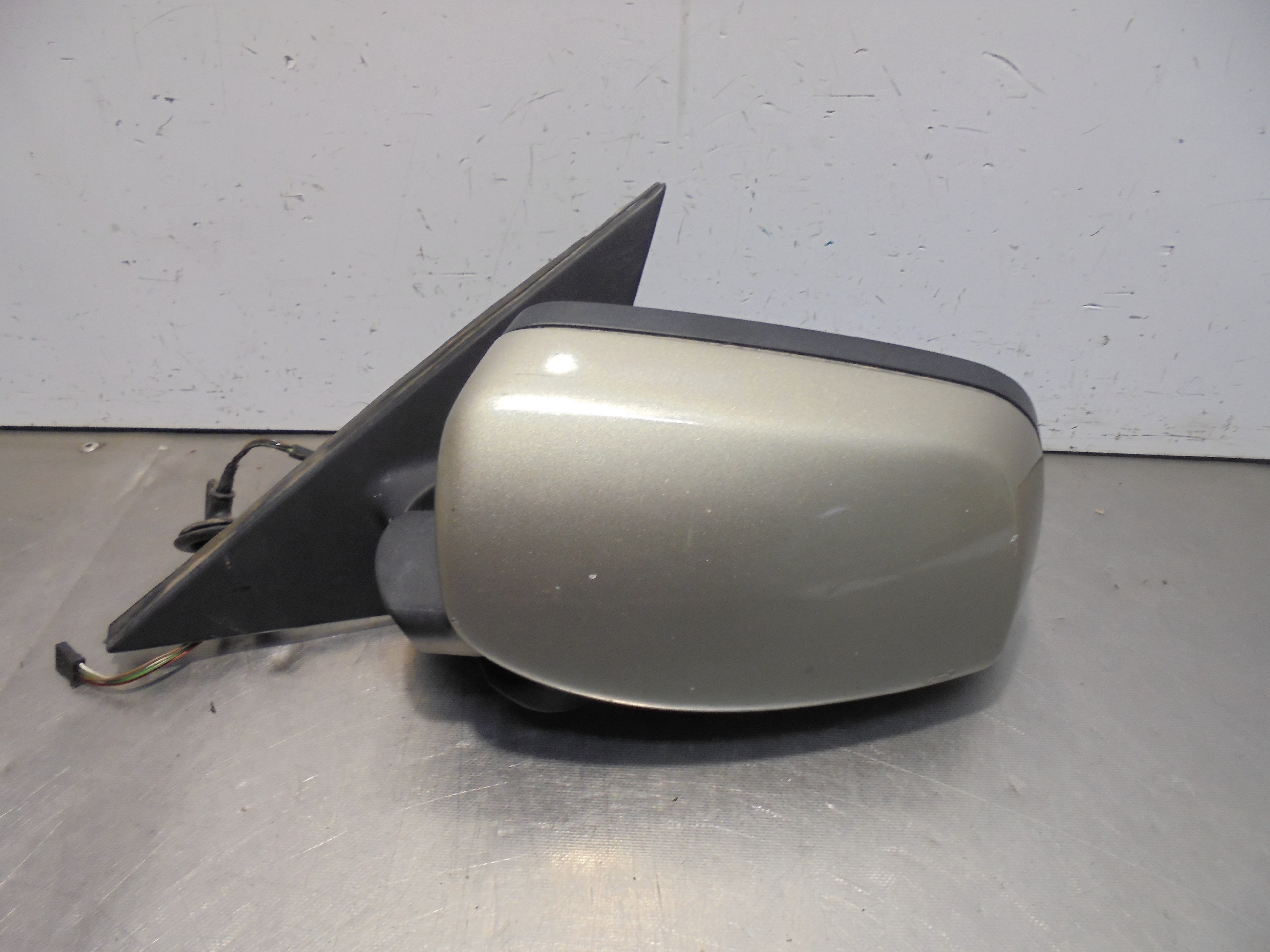 Recambio de retrovisor izquierdo para bmw serie 5 berlina (e60) 535d referencia OEM IAM F0123115MATT0  