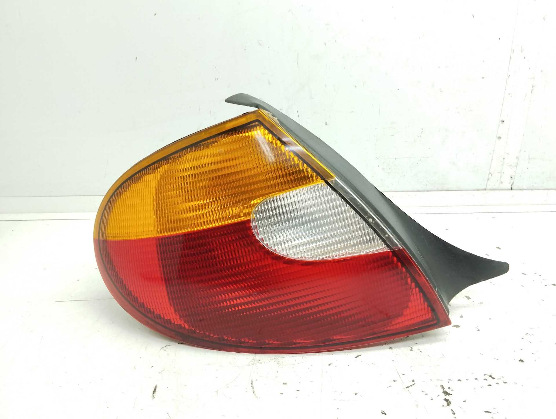 Recambio de piloto trasero izquierdo para chrysler neon (pl) 2.0 16v cat referencia OEM IAM   