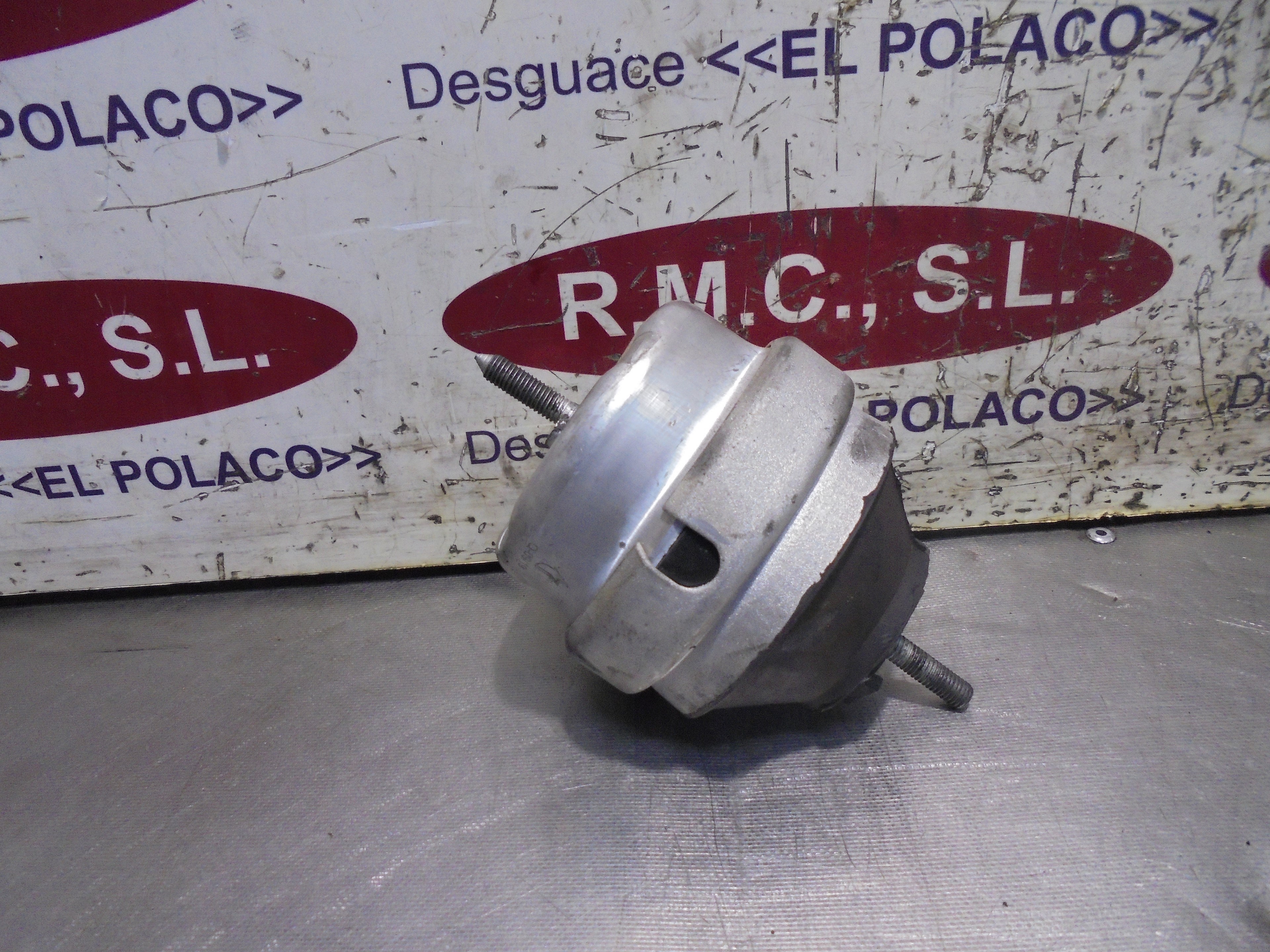 Recambio de soporte motor derecho para volkswagen passat berlina (3b3) advance referencia OEM IAM   