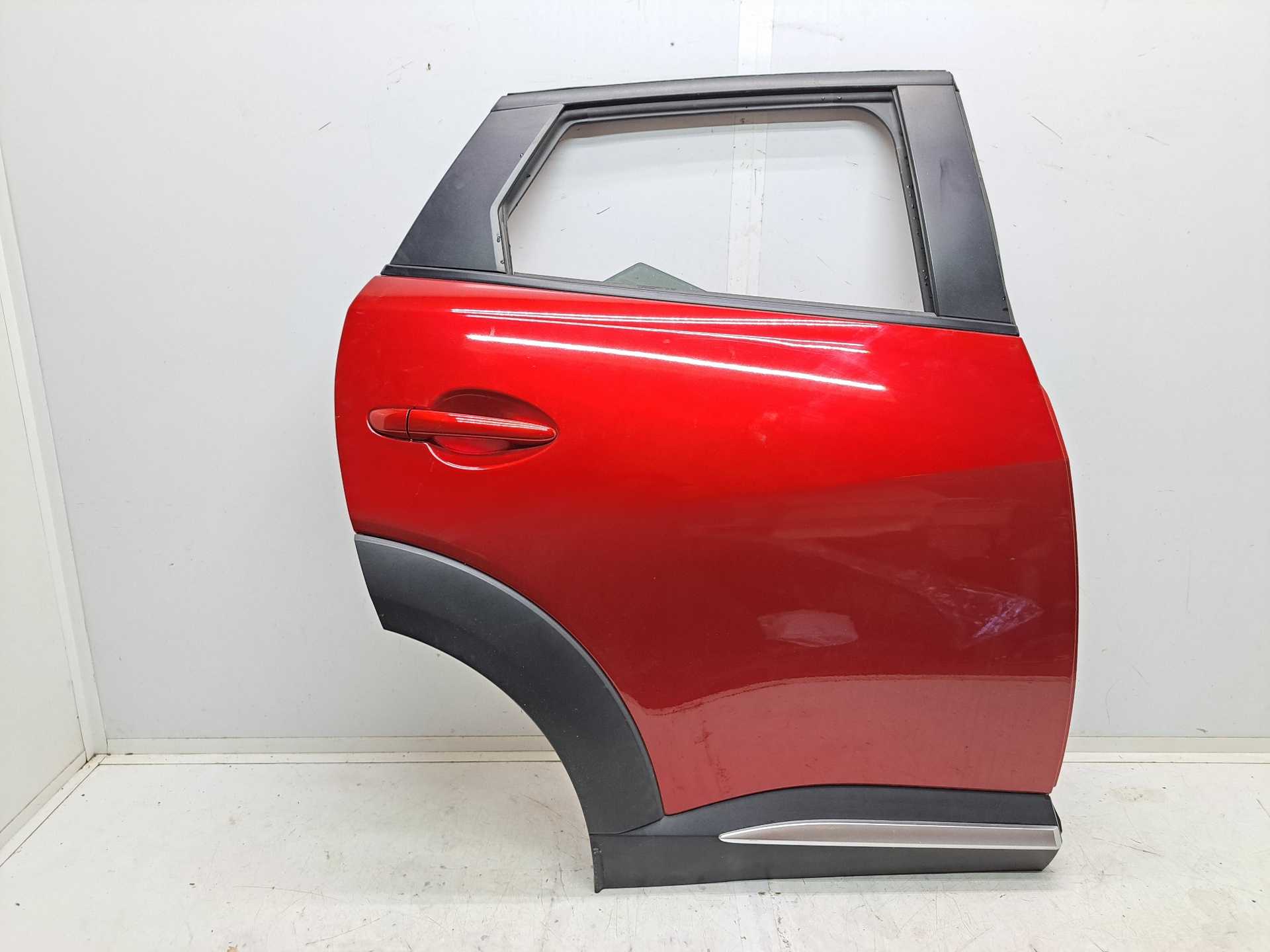 Recambio de puerta trasera derecha para mazda cx-3 center-line referencia OEM IAM DKY07202XC D10E72010 