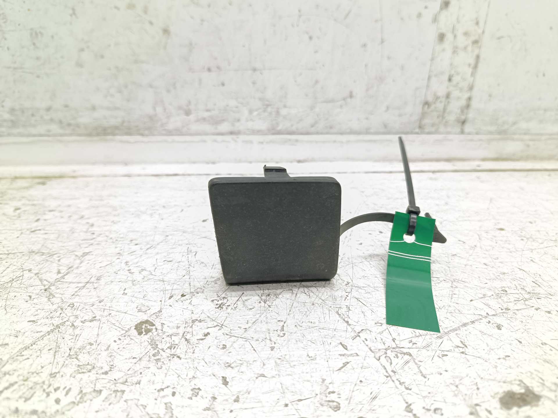 Recambio de molduras delanteras para citroën berlingo station wagon xtr referencia OEM IAM 9681875677  