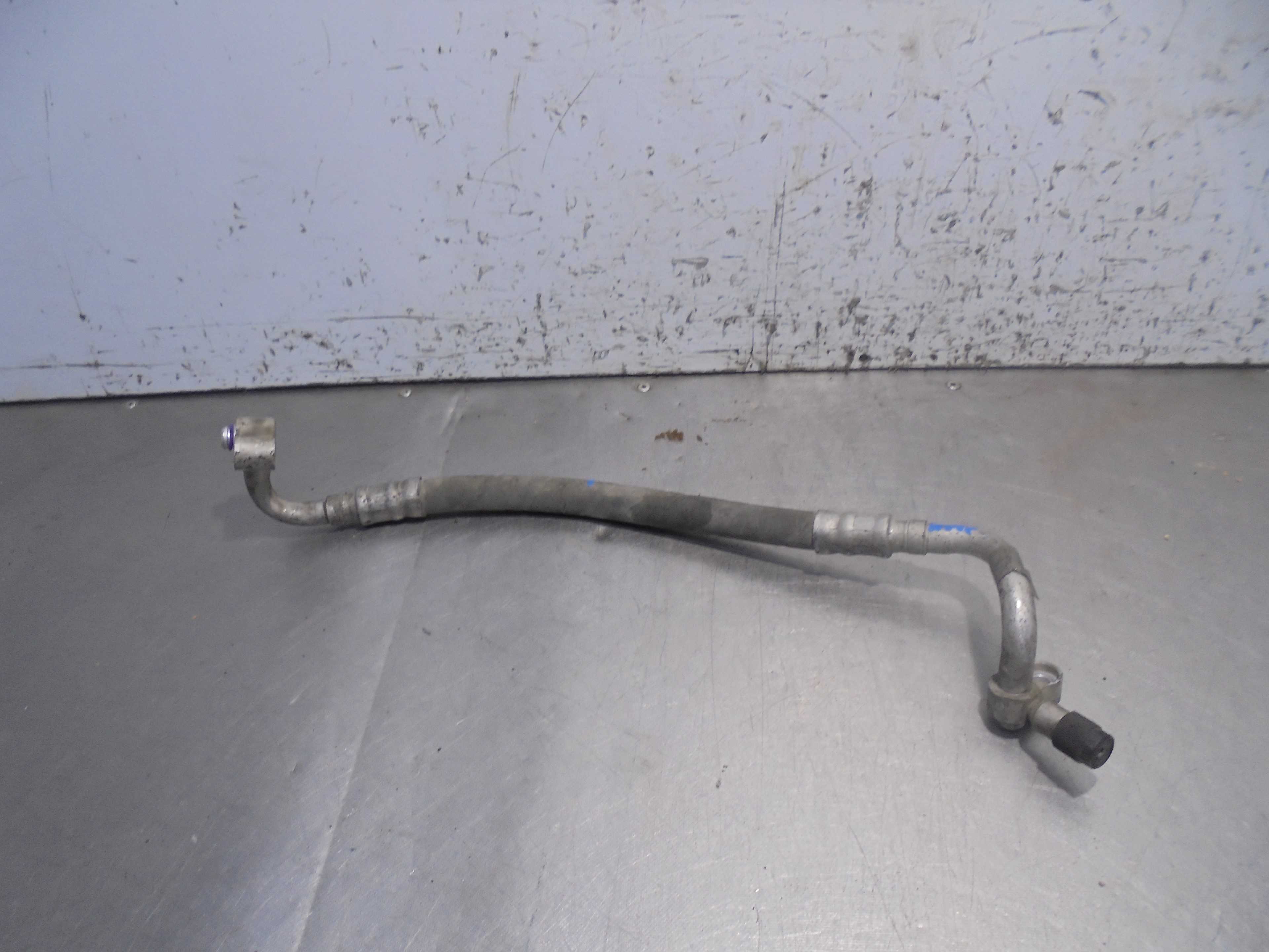 Recambio de tubos aire acondicionado para hyundai tucson (jm) 2.0 crdi comfort (4wd) referencia OEM IAM   