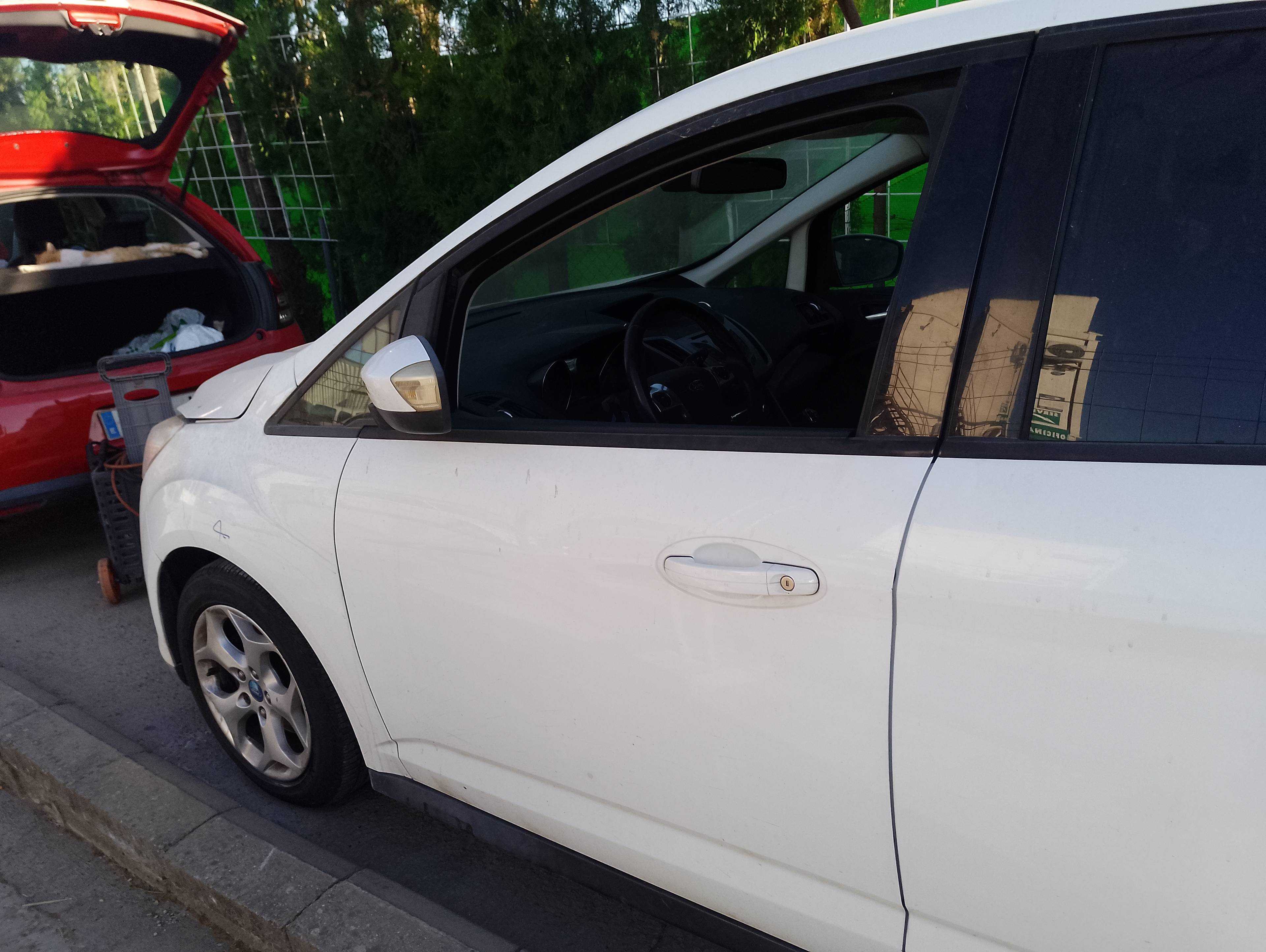 Recambio de puerta delantera izquierda para ford c-max trend referencia OEM IAM   