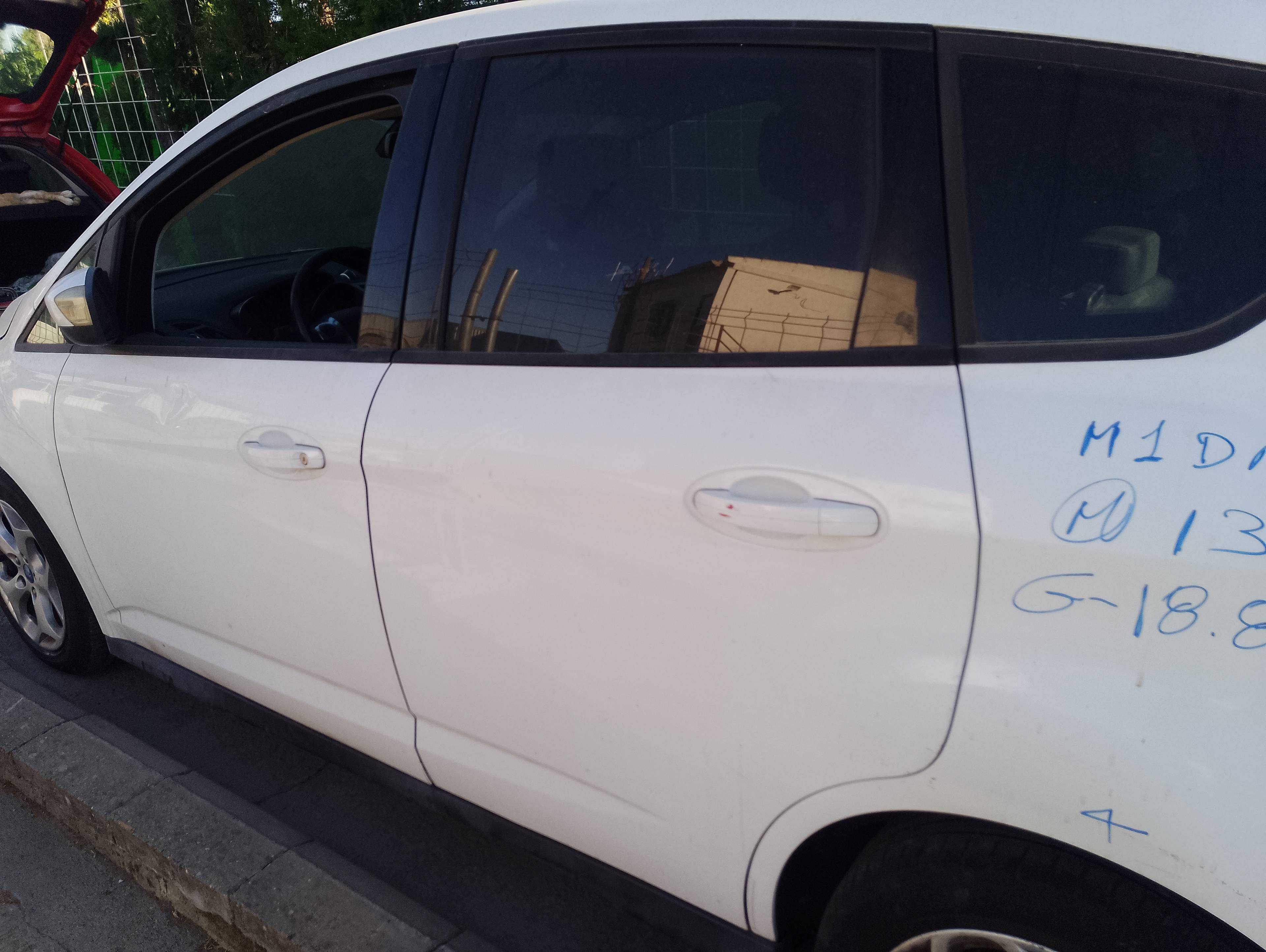 Recambio de puerta trasera izquierda para ford c-max trend referencia OEM IAM   