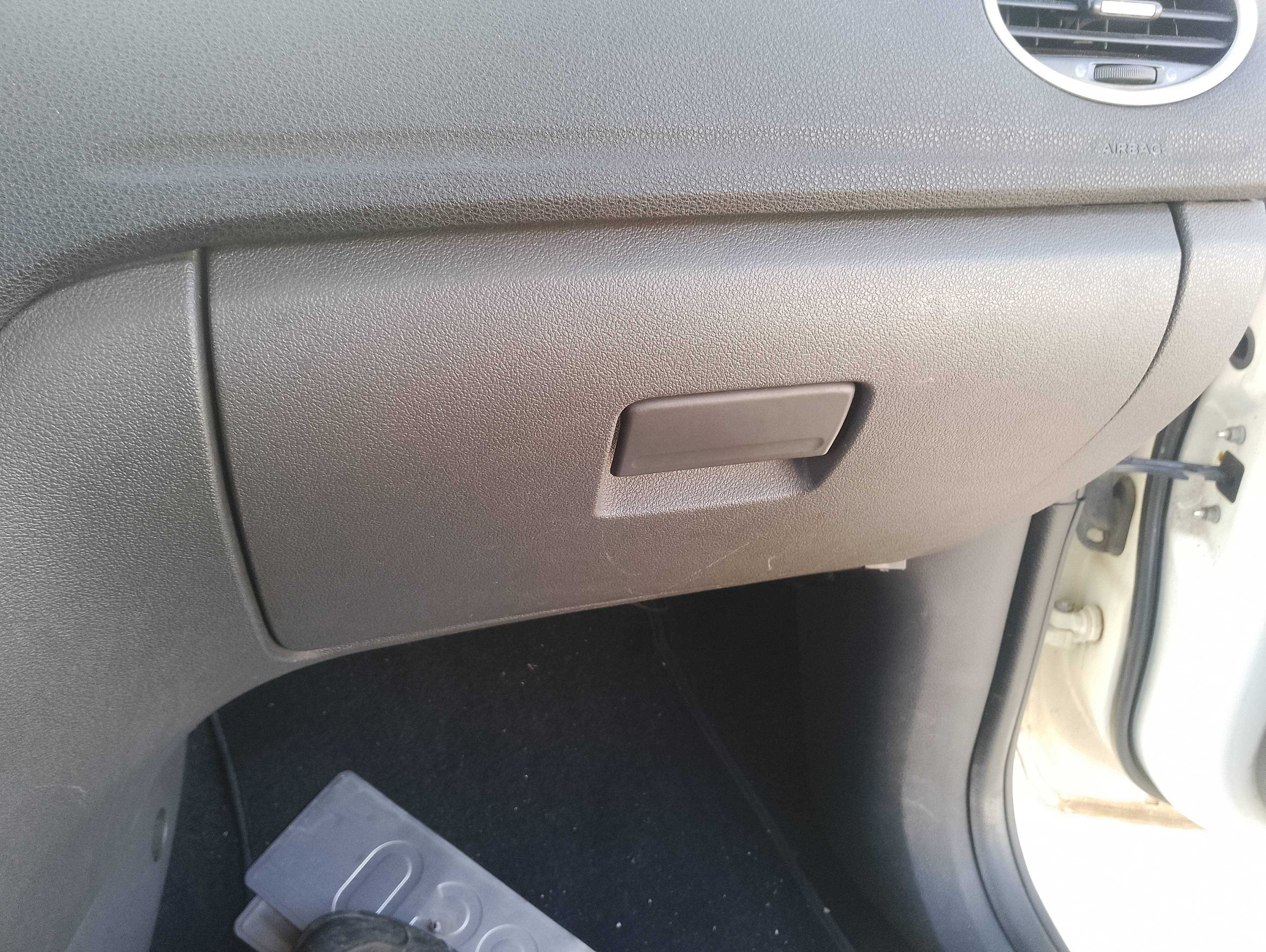 Recambio de guantera para ford focus berlina (cap) ambiente (d) referencia OEM IAM   
