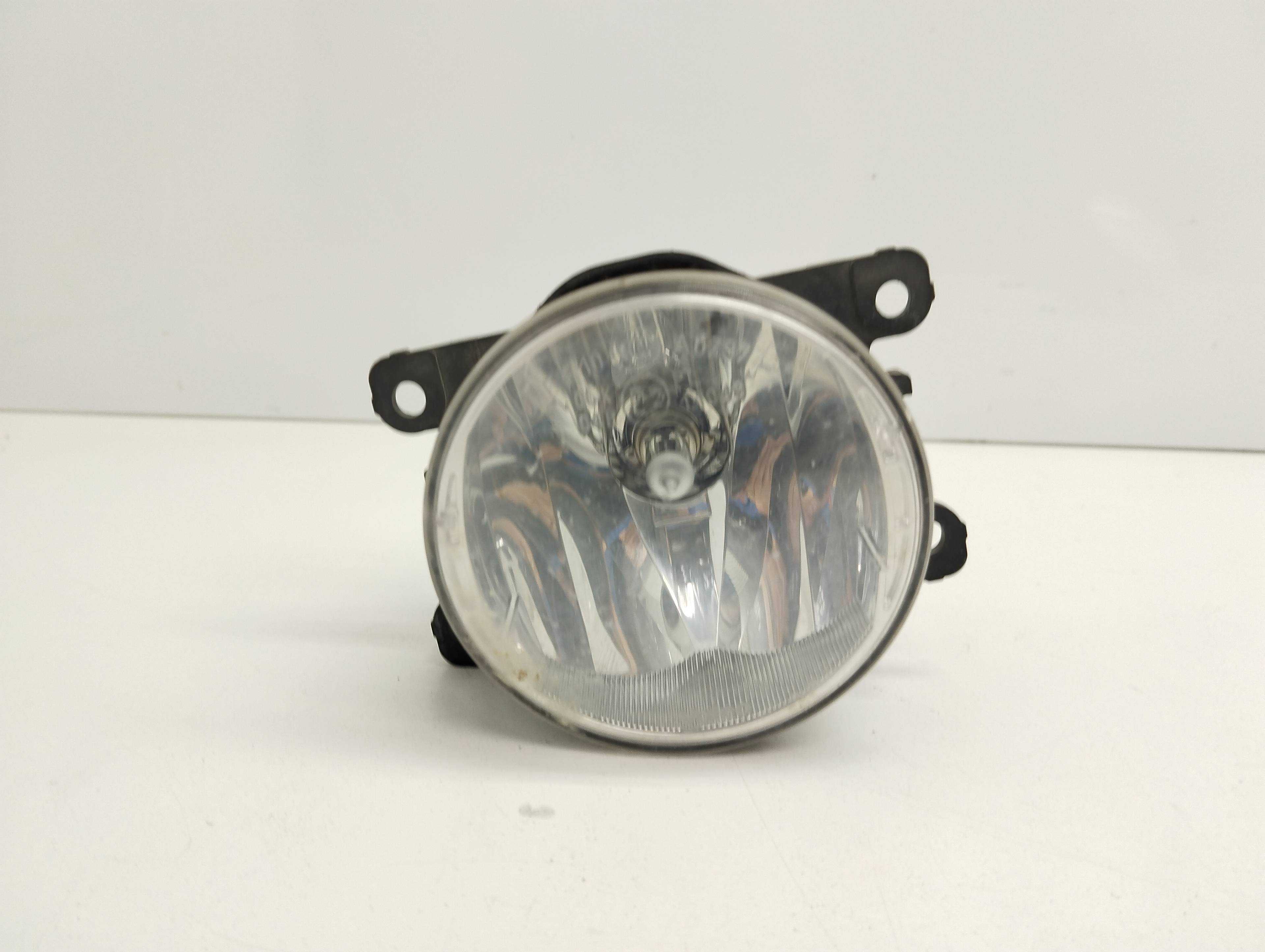 Recambio de faro antiniebla izquierdo para dacia sandero stepway comfort referencia OEM IAM 89208691 261500097R 