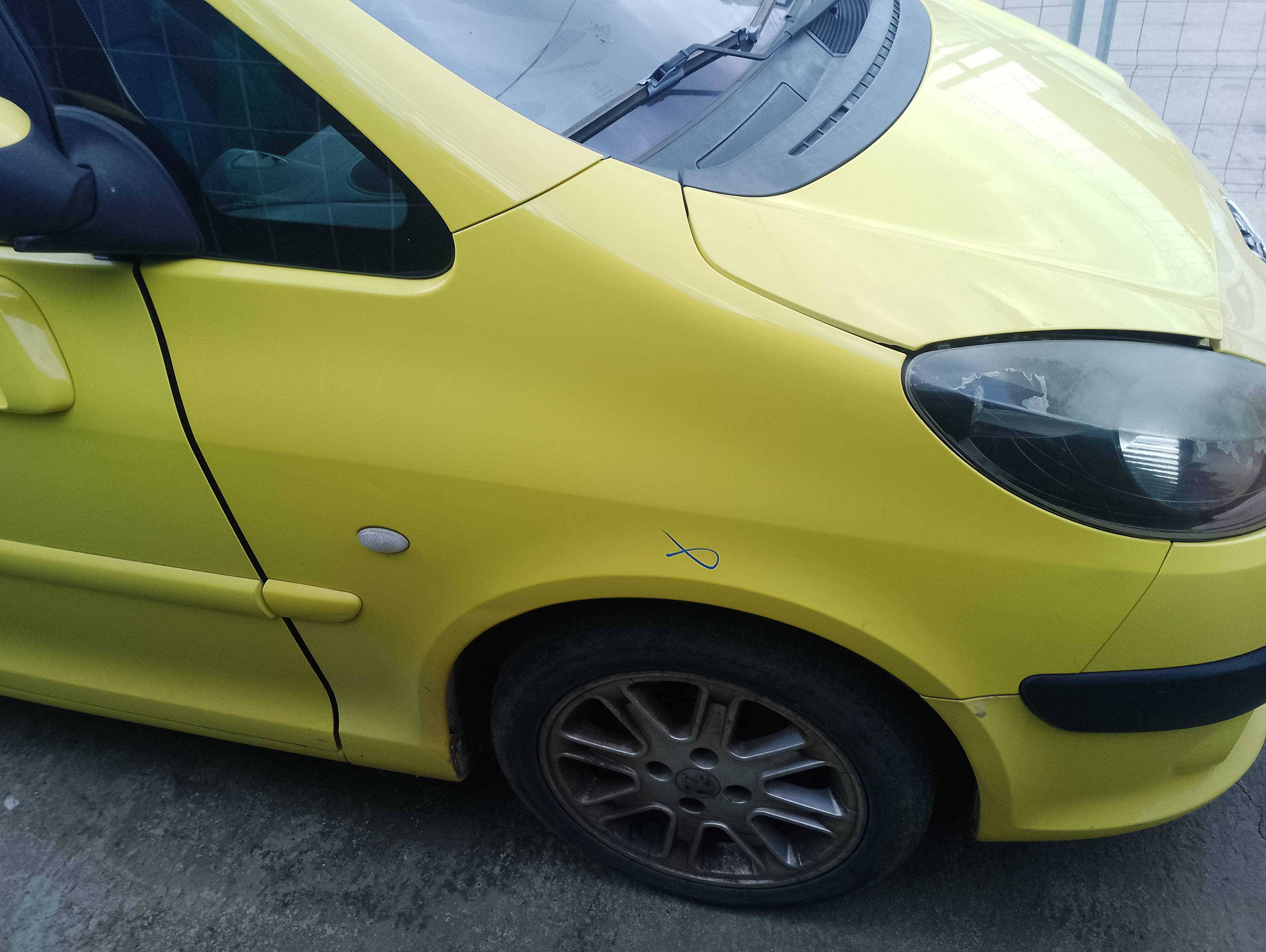 Recambio de aleta delantera derecha para peugeot 1007 sport referencia OEM IAM   