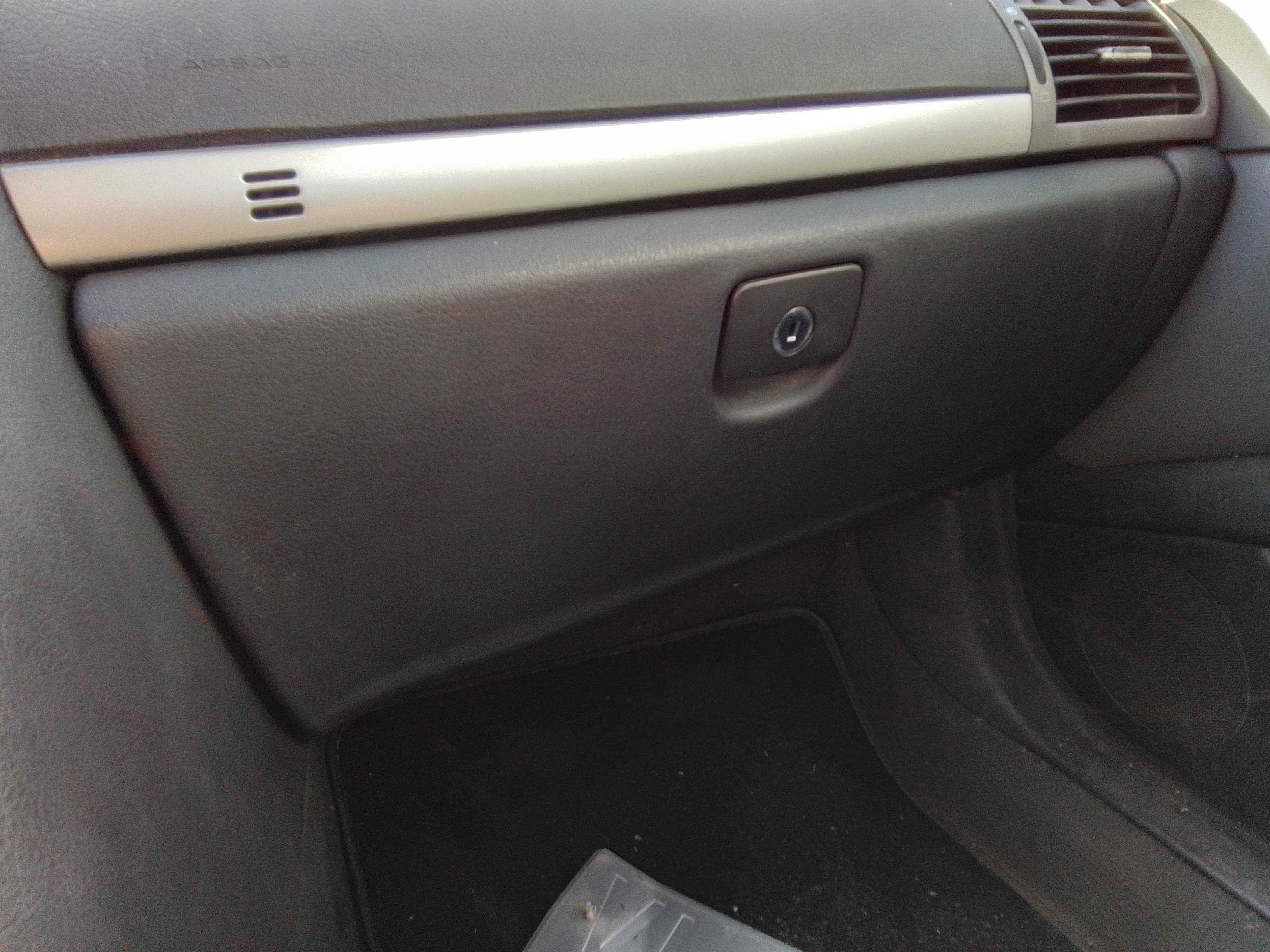 Recambio de guantera para peugeot 407 sr confort referencia OEM IAM   