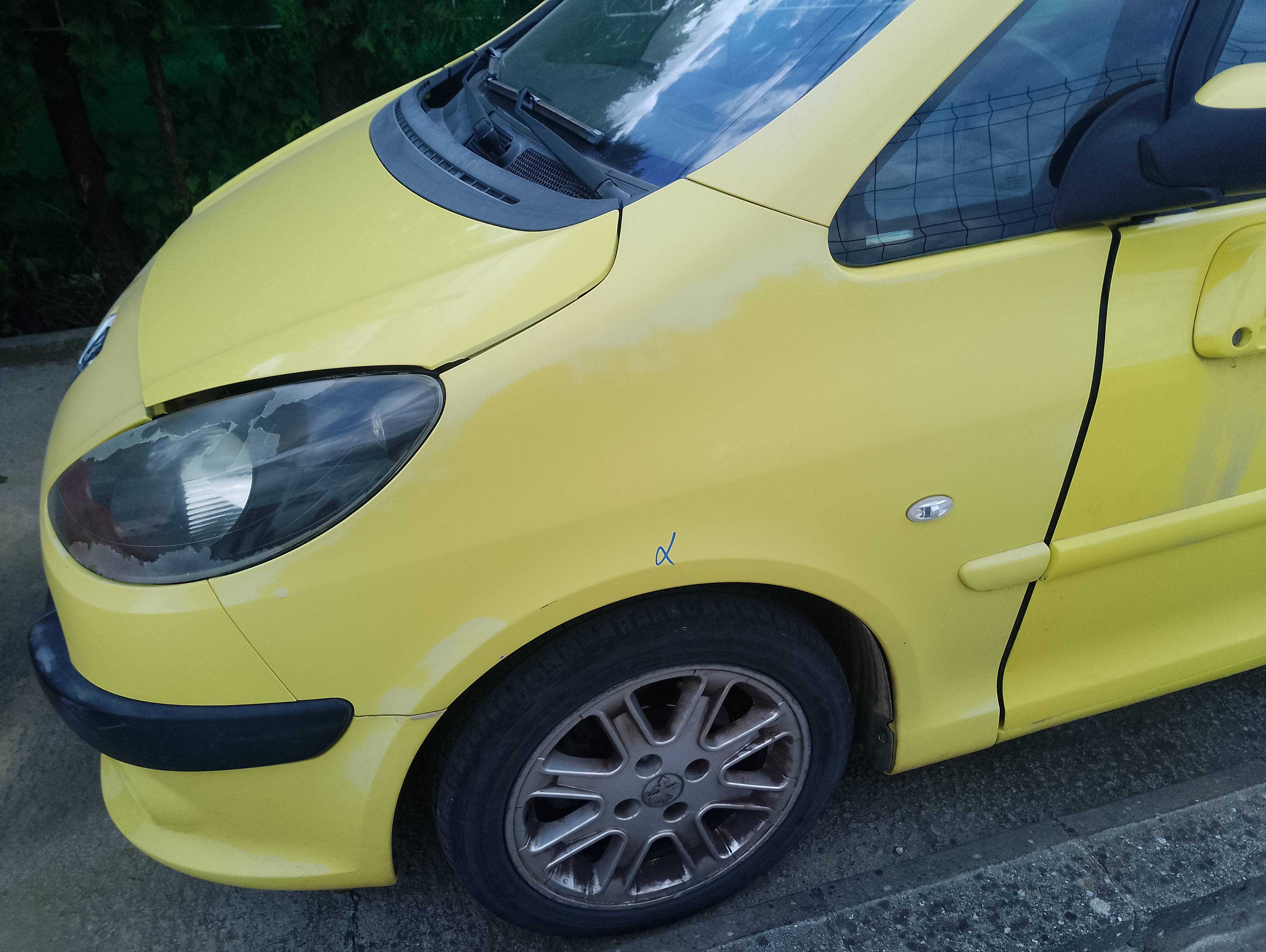 Recambio de aleta delantera izquierda para peugeot 1007 sport referencia OEM IAM   