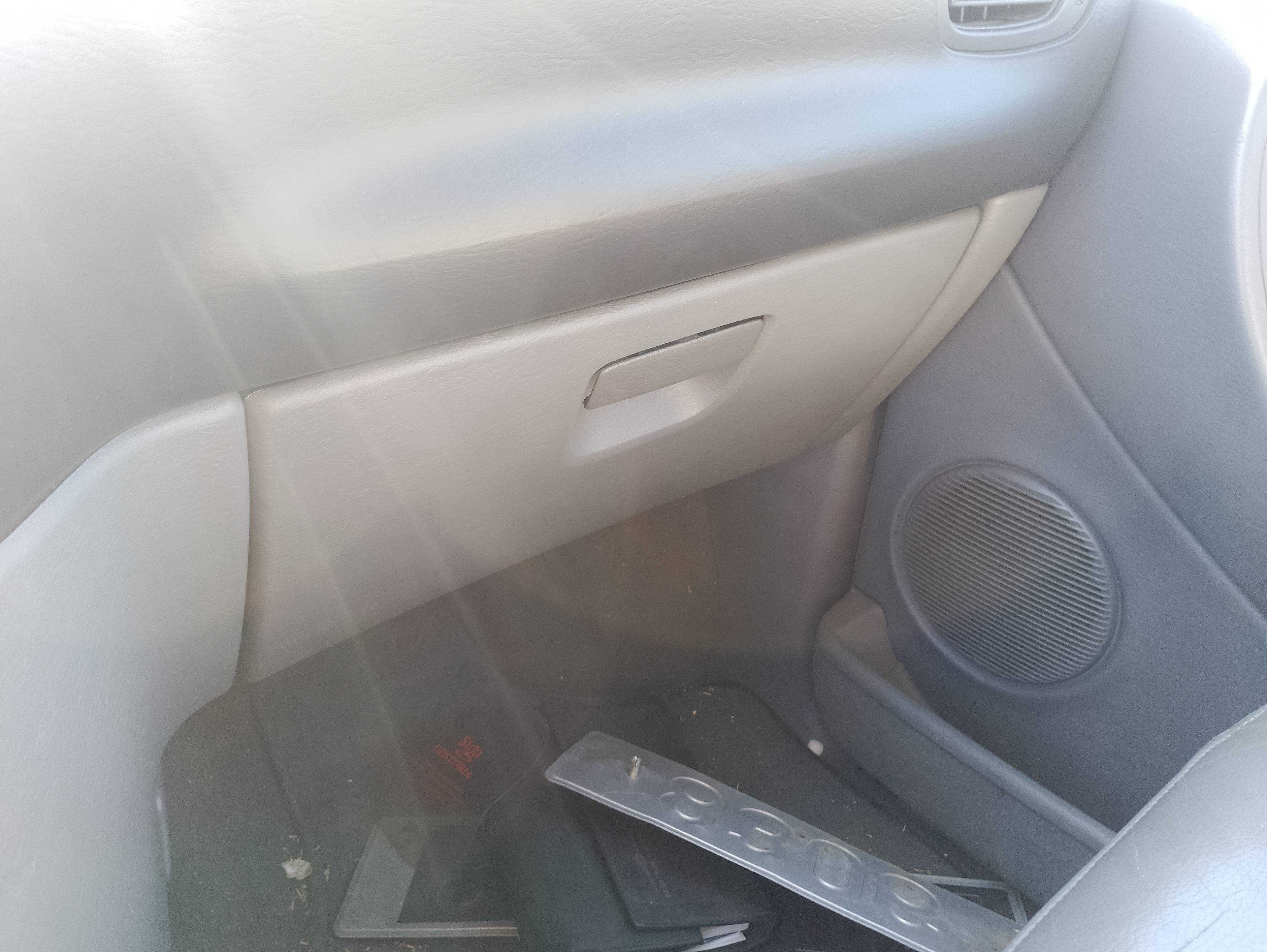 Recambio de guantera para chrysler voyager (rg) 2.5 crd executive referencia OEM IAM   