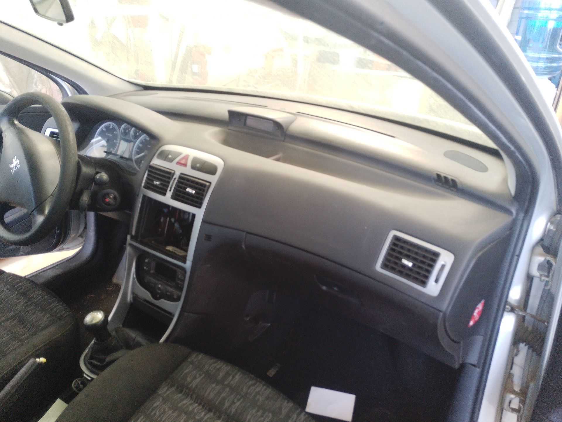 Recambio de salpicadero para peugeot 307 break (3e) 2.0 hdi 110 referencia OEM IAM   