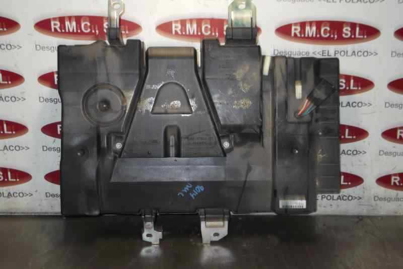 Recambio de altavoz para land rover range rover evoque 2015 referencia OEM IAM 43040742193  