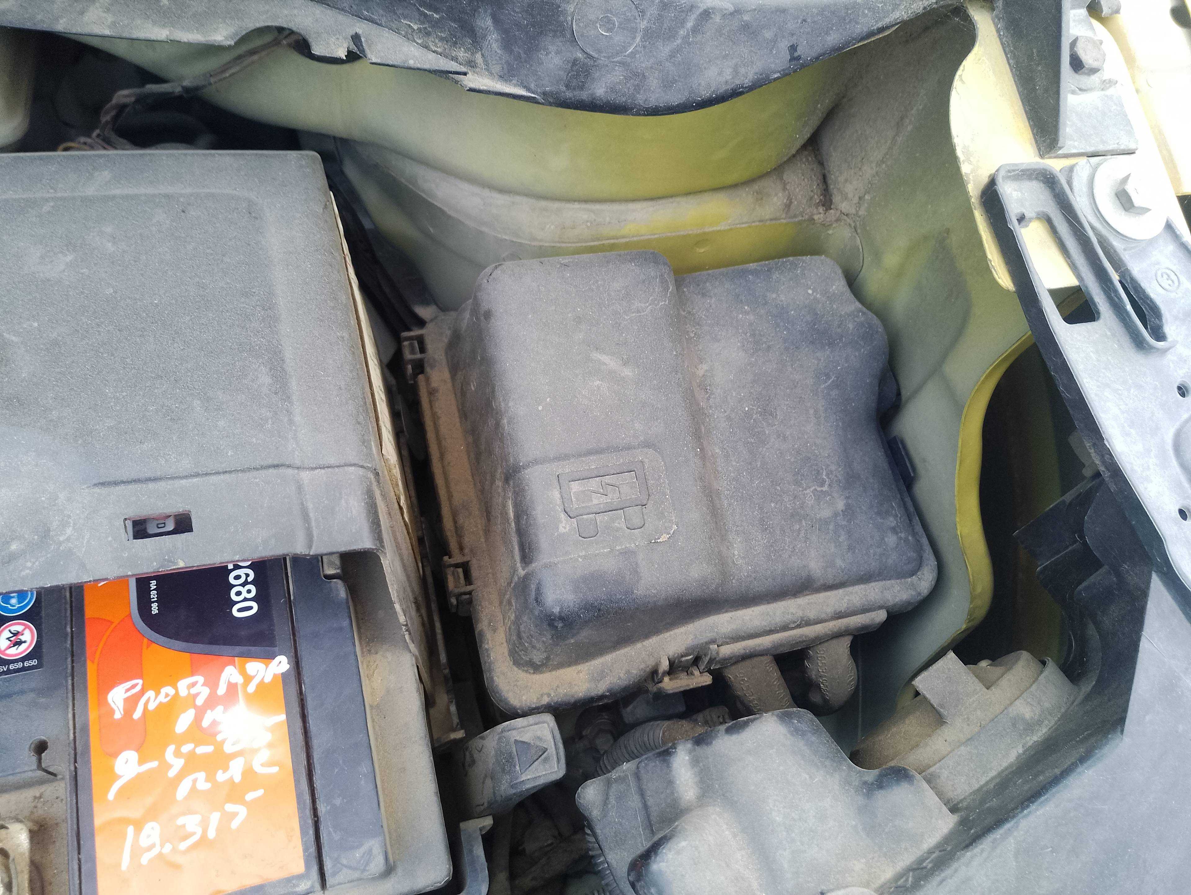 Recambio de caja reles / fusibles para peugeot 1007 sport referencia OEM IAM   
