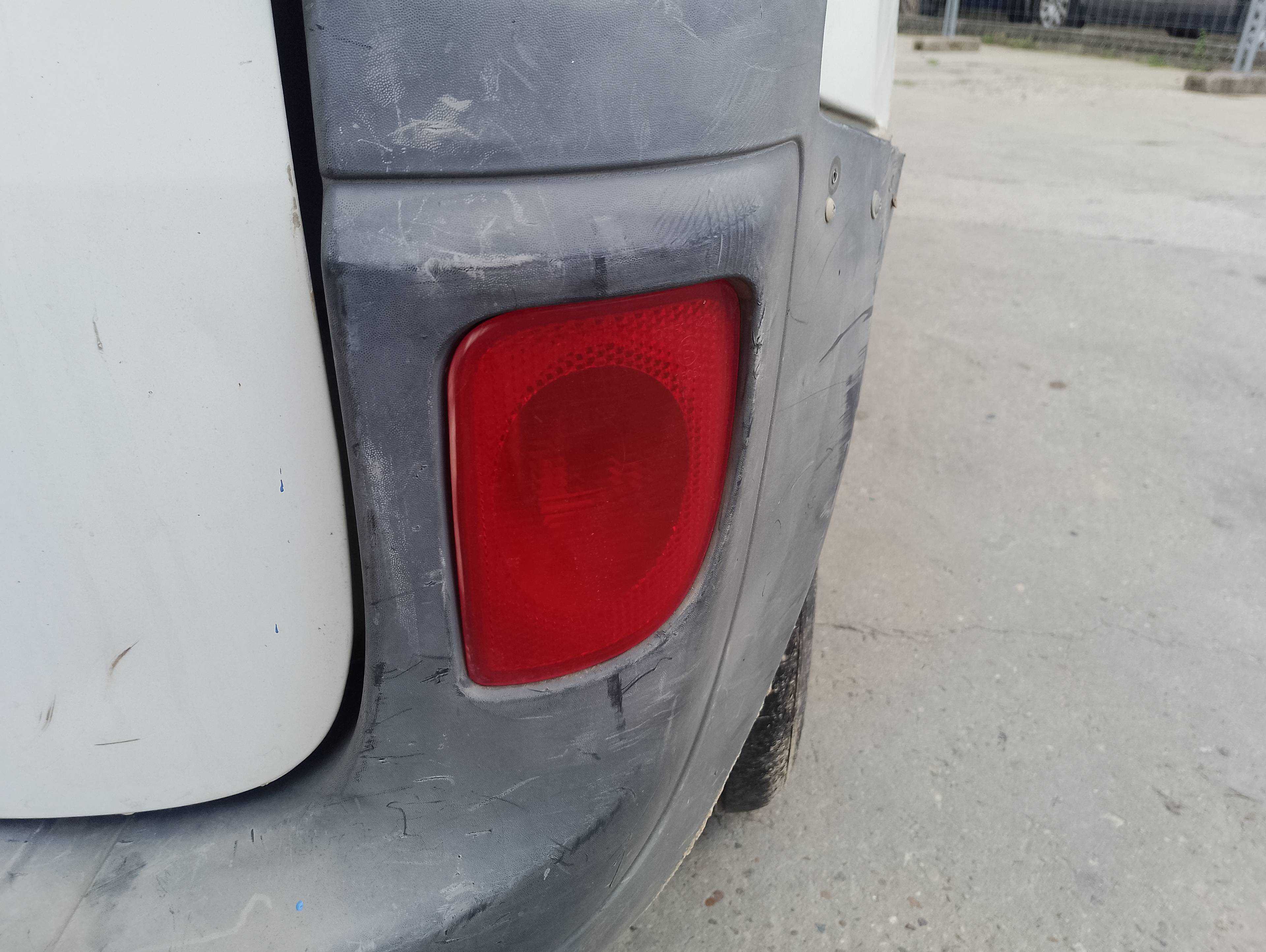 Recambio de faro antiniebla trasero derecho para renault kangoo (f/kc0) alize referencia OEM IAM   