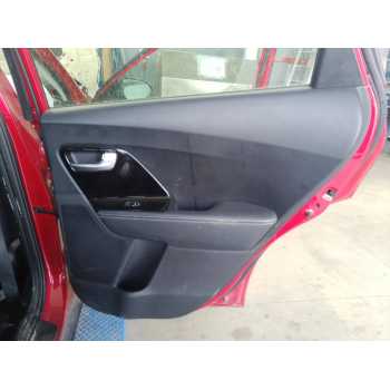 GUARNECIDO PUERTA TRASERA DERECHA 