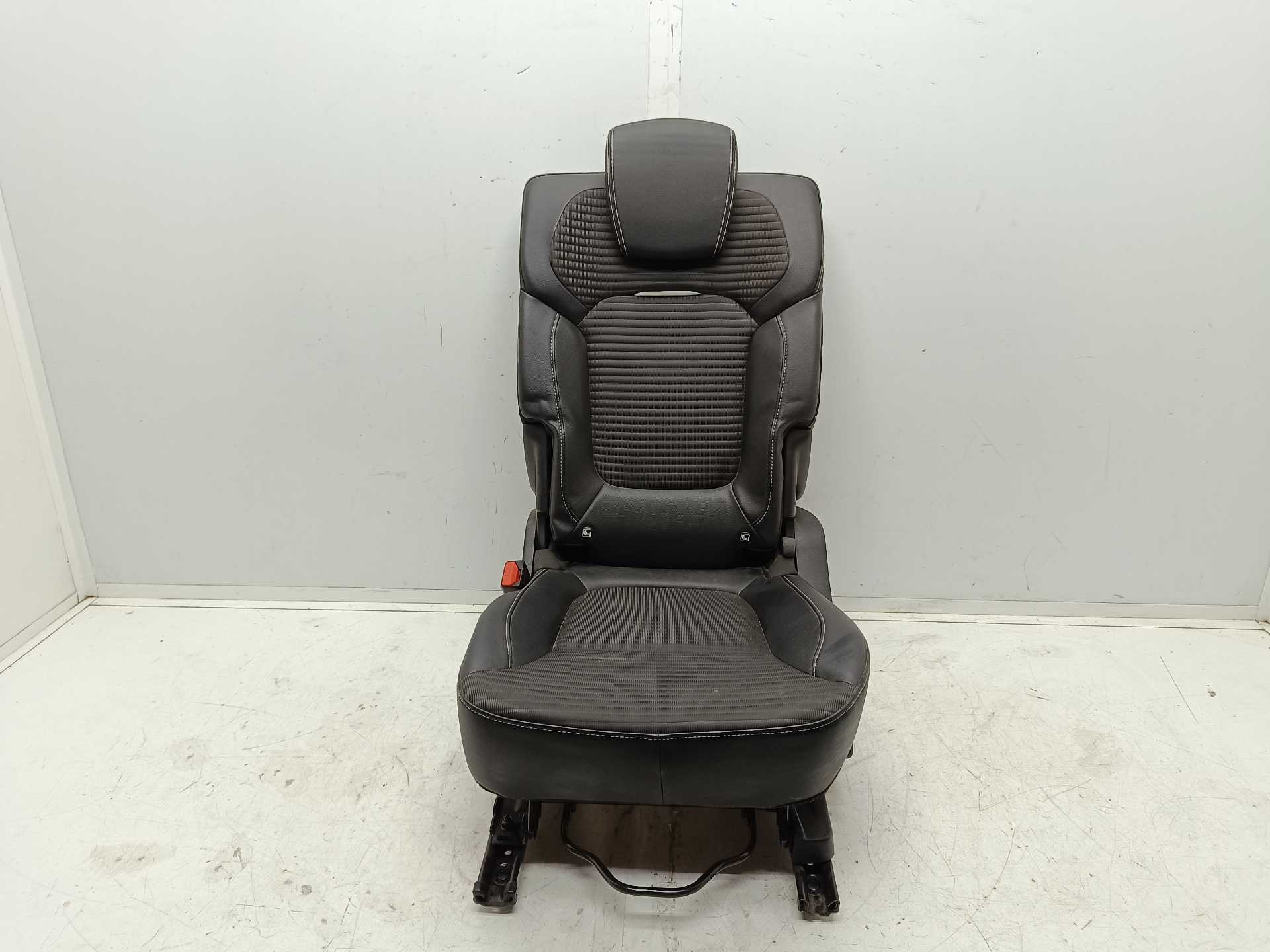 Recambio de asientos trasero izquierdo para renault scenic iv zen referencia OEM IAM   