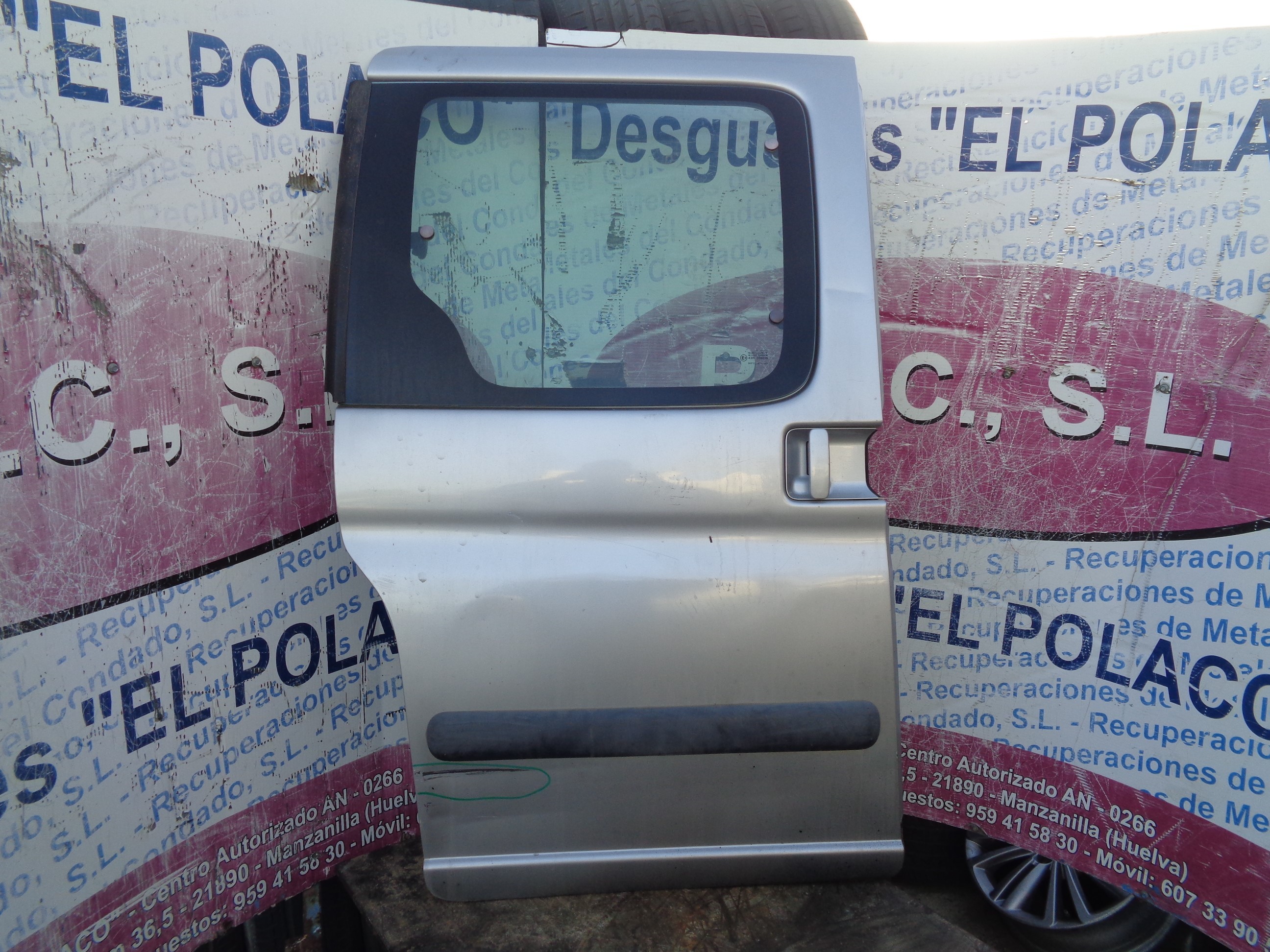 Recambio de puerta lateral corredera izquierda para citroën berlingo 1.9 diesel referencia OEM IAM   